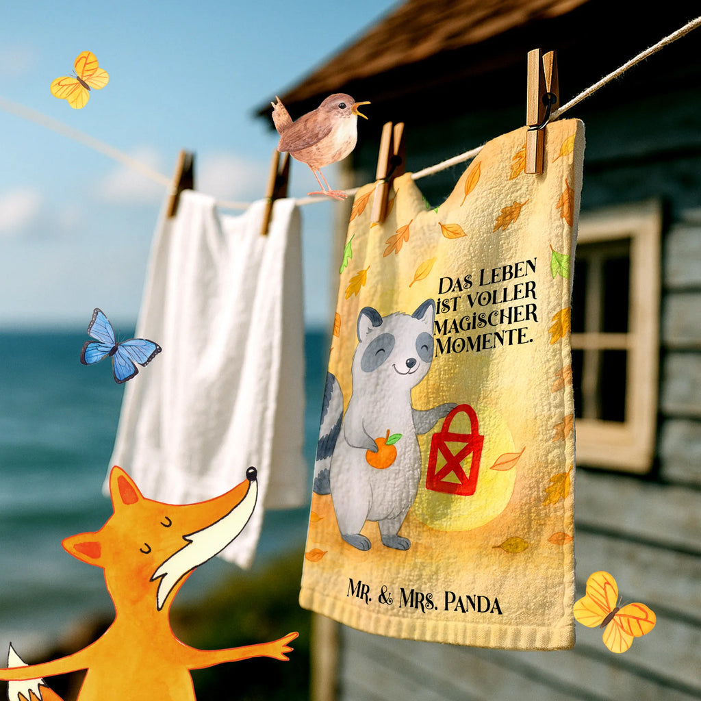 Guest towel Raccoon Lantern Design Gästehandtuch, Gästehandtücher, Handtuch Für Gäste, Gäste-Tuch, Kleines Handtuch, Handtuch Klein, Waschhandtuch, Handtuch Für Gäste-WC, Handtuch Für Toilette, Gästehandtuch Bad, Gästehandtuch Badezimmer, Handtuch Gästezimmer, Gästehandtuch Für Hotels, Gästehandtuch 30x50, Gästehandtuch Set, Gästehandtuch Baumwolle, Gästehandtuch Bio Baumwolle, Gästehandtuch Saugfähig, Gästehandtuch Weich, Gästehandtuch Hochwertig, Gästehandtuch Pflegeleicht, Gästehandtuch Waschbar, Gästehandtuch Strapazierfähig, Gästehandtuch Schnell Trocknend, Gästehandtuch Weiß, Gästehandtuch Beige, Gästehandtuch Grau, Gästehandtuch Schwarz, Gästehandtuch Bunt, Gästehandtuch Mit Muster, Gästehandtuch Mit Bordüre, Gästehandtuch Modern, Gästehandtuch Klassisch, Handtuch Gästeformat, Gästehandtuch Nachhaltig, Gästehandtuch Ökologisch, Halloween, Deko, Martinssingen, Dekoration, Geschenke, Schenken, Halloween Deko, Trick or Treat, Süßes sonst gibt's saures, Waschbär, Laterne, Herbst