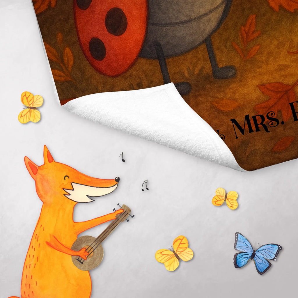 Gästehandtuch Smörle Laterne Design Handtuch Gästeformat, Gästehandtuch Bunt, Gästehandtuch Baumwolle, Gästehandtuch Für Hotels, Gästehandtuch Mit Muster, Gästehandtuch 30x50, Handtuch Gästezimmer, Gästehandtuch Pflegeleicht, Handtuch Klein, Gäste-Tuch, Gästehandtuch Bio Baumwolle, Handtuch Für Gäste-WC, Gästehandtuch Nachhaltig, Gästehandtuch Mit Bordüre, Gästehandtücher, Gästehandtuch Schwarz, Gästehandtuch Set, Handtuch Für Gäste, Gästehandtuch Grau, Gästehandtuch, Gästehandtuch Schnell Trocknend, Handtuch Für Toilette, Gästehandtuch Waschbar, Gästehandtuch Modern, Gästehandtuch Hochwertig, Gästehandtuch Weiß, Waschhandtuch, Kleines Handtuch, Gästehandtuch Bad, Gästehandtuch Beige, Gästehandtuch Saugfähig, Gästehandtuch Badezimmer, Gästehandtuch Ökologisch, Gästehandtuch Strapazierfähig, Gästehandtuch Klassisch, Gästehandtuch Weich, Halloween, Deko, Martinssingen, Dekoration, Geschenke, Schenken, Laterne, Marienkäfer, Herbst