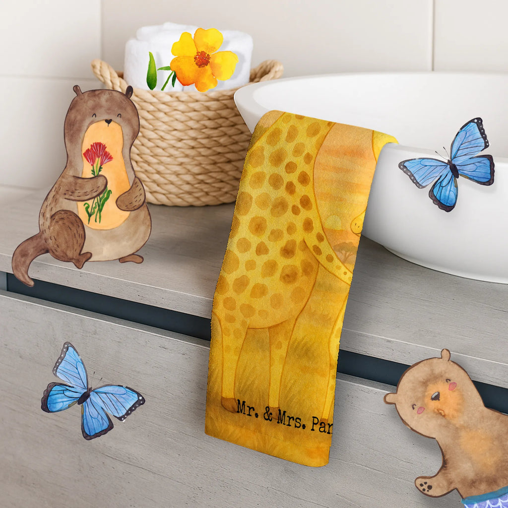 Guest towel giraffe child Design Gästehandtuch, Gästehandtücher, Handtuch Für Gäste, Gäste-Tuch, Kleines Handtuch, Handtuch Klein, Waschhandtuch, Handtuch Für Gäste-WC, Handtuch Für Toilette, Gästehandtuch Bad, Gästehandtuch Badezimmer, Handtuch Gästezimmer, Gästehandtuch Für Hotels, Gästehandtuch 30x50, Gästehandtuch Set, Gästehandtuch Baumwolle, Gästehandtuch Bio Baumwolle, Gästehandtuch Saugfähig, Gästehandtuch Weich, Gästehandtuch Hochwertig, Gästehandtuch Pflegeleicht, Gästehandtuch Waschbar, Gästehandtuch Strapazierfähig, Gästehandtuch Schnell Trocknend, Gästehandtuch Weiß, Gästehandtuch Beige, Gästehandtuch Grau, Gästehandtuch Schwarz, Gästehandtuch Bunt, Gästehandtuch Mit Muster, Gästehandtuch Mit Bordüre, Gästehandtuch Modern, Gästehandtuch Klassisch, Handtuch Gästeformat, Gästehandtuch Nachhaltig, Gästehandtuch Ökologisch, Afrika, Wildtiere, Giraffe, Kind, Mutter, Mama, Tochter, Sohn, Lieblingsmensch