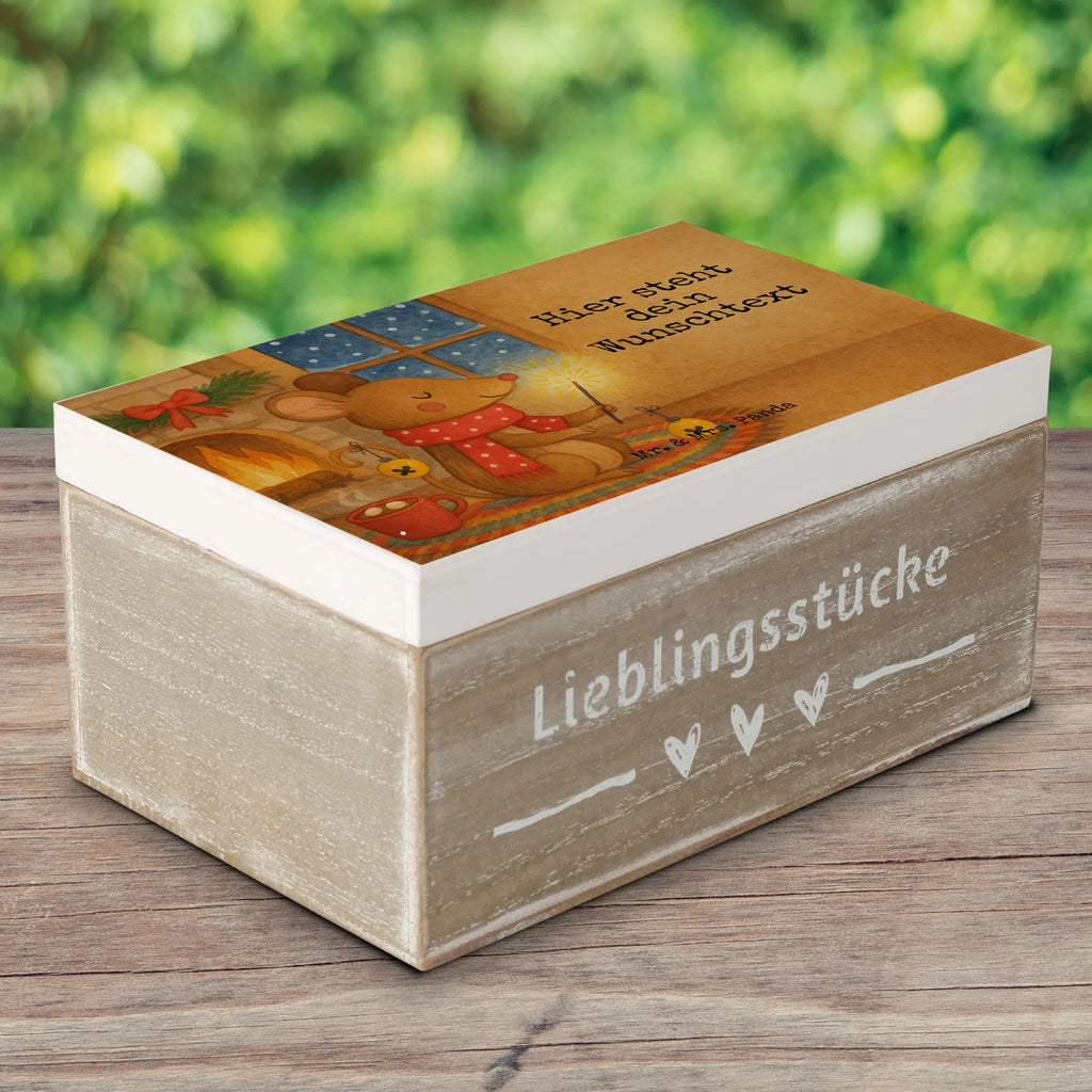 Personalisierte Holzkiste Maus Weihnachten Design Geschenkbox personalisiert, Holzkiste mit Namen, Erinnerungskiste, Holzkiste Personalisiert, mit Namen, Kiste Personalisiert, Truhe mit Namen, Aufbewahrungsbox Personalisiert, Truhe Personalisiert, Dekokiste Personalisiert, Schatulle Personalisiert, Erinnerungsbox Personalisiert, Dekokiste mit Namen, Schatzkiste mit Namen, Erinnerungsbox mit Namen, Schatulle mit Namen, Erinnerungskiste Personalisiert, Schatzkiste Personalisiert, Aufbewahrungsbox mit Namen, Kiste mit Namen, GEschenkdose personalisiert, Winter, Weihnachten, Weihnachtsdeko, Nikolaus, Advent, Heiligabend, Wintermotiv, Mäuschen, Weihnachtsmotiv, Maus, Weihnachtsgruß, Frohe Weihnachten, Weihnachtswunder