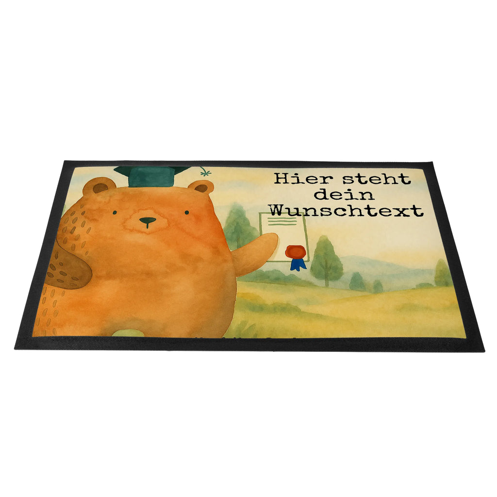Personalisierte Fußmatte Bär Prüfung Design Haustürmatte personalisiert, Türvorleger mit Namen, Personalisieruung, Fußmatte bedrucken, Personalisierte Fußmatte, Bedrucken, Wunschnamen, Namensfussmatte, Fußmatte mit Namen, Personalisiert, Türvorleger personalisiert, Bär, Teddy, Teddybär, Abschluss, Zeugnis, Abitur, Prüfungen, Abschlusszeugnis, Prüfung bestanden