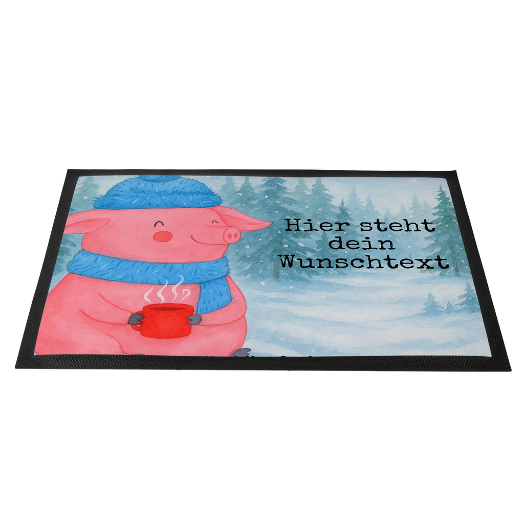 Personalisierte Fußmatte Schwein Glühwein Design Personalisierte Fußmatte, Türvorleger personalisiert, Fußmatte bedrucken, Namensfussmatte, Wunschnamen, Personalisieruung, Personalisiert, Fußmatte mit Namen, Türvorleger mit Namen, Haustürmatte personalisiert, Bedrucken, Winter, Weihnachten, Weihnachtsdeko, Nikolaus, Advent, Heiligabend, Wintermotiv, Glühschwein, Weihnachtsmarkt, Glühwein, Punsch