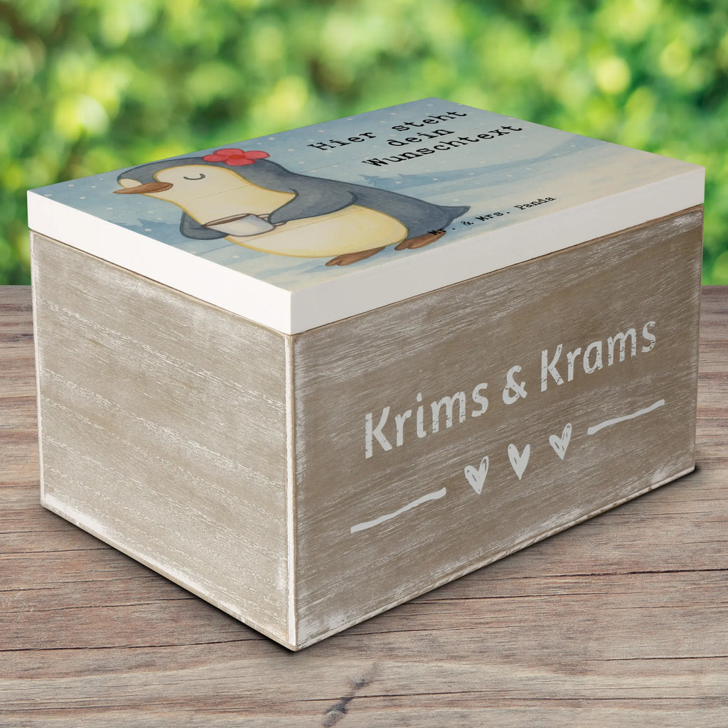 Personalisierte Holzkiste Pinguin Beste Schwiegermutter der Welt Design Kiste mit Namen, Erinnerungsbox Personalisiert, Truhe Personalisiert, Aufbewahrungsbox Personalisiert, mit Namen, Truhe mit Namen, Schatulle mit Namen, Erinnerungskiste Personalisiert, GEschenkdose personalisiert, Holzkiste mit Namen, Erinnerungskiste, Schatulle Personalisiert, Holzkiste Personalisiert, Schatzkiste Personalisiert, Erinnerungsbox mit Namen, Kiste Personalisiert, Geschenkbox personalisiert, Aufbewahrungsbox mit Namen, Dekokiste mit Namen, Dekokiste Personalisiert, Schatzkiste mit Namen, für, Dankeschön, Geschenk, Schenken, Geburtstag, Geburtstagsgeschenk, Geschenkidee, Danke, Bedanken, Mitbringsel, Freude machen, Geschenktipp, Schwiegermutter, Mama, Mutter, Mutter des Ehepartners, Schwiegereltern, angeheiratet, Schwiegermama