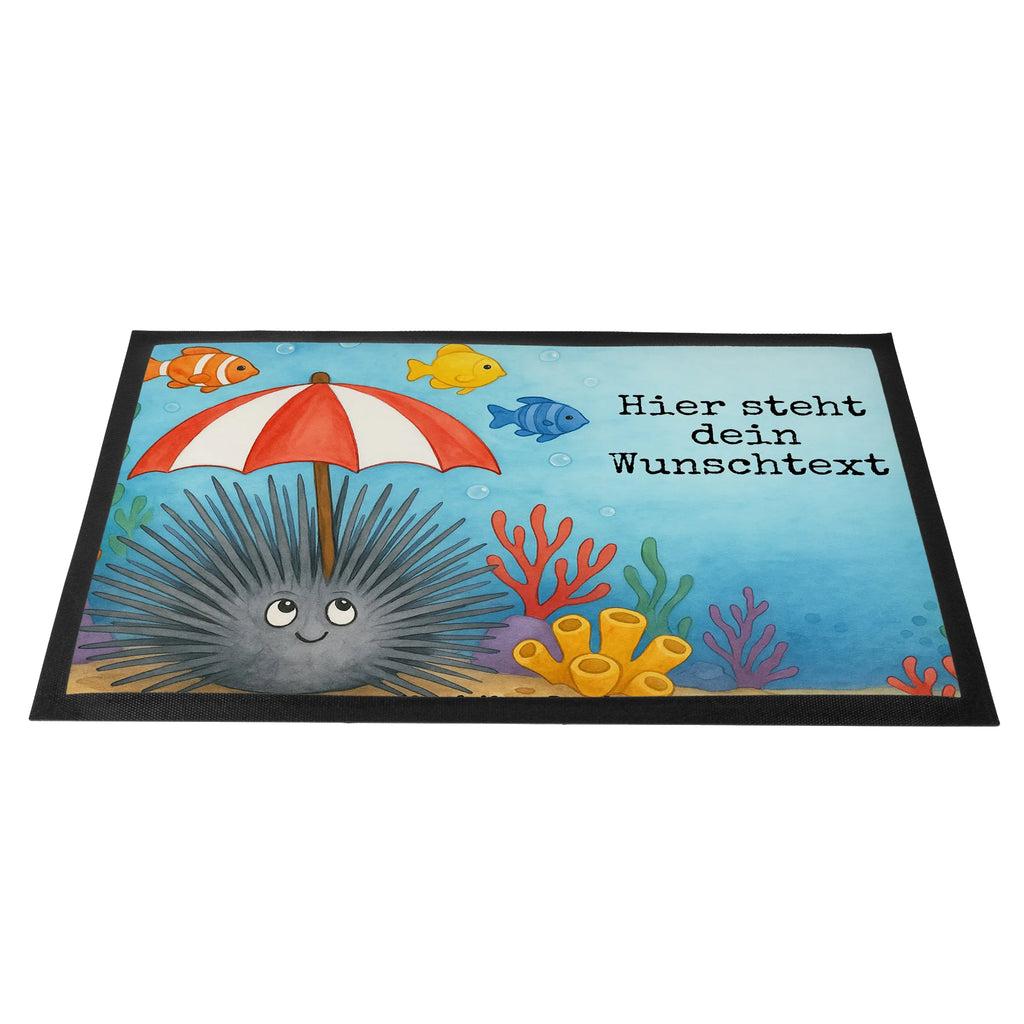 Personalisierte Fußmatte Seeigel Design Personalisierte Fußmatte, Personalisieruung, Fußmatte mit Namen, Bedrucken, Fußmatte bedrucken, Namensfussmatte, Türvorleger personalisiert, Türvorleger mit Namen, Personalisiert, Haustürmatte personalisiert, Wunschnamen, Meerestiere, Meer, Urlaub, Seeigel, Lebe, Selbstakzeptanz, Achtsamkeit, Selbstliebe, Leben, Hier und Jetzt
