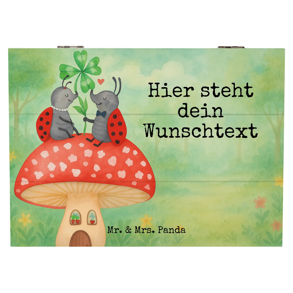 Personalisierte Holzkiste Marienkäfer Fliegenpilz Design Schatulle Personalisiert, Dekokiste Personalisiert, Kiste mit Namen, Erinnerungskiste Personalisiert, Aufbewahrungsbox Personalisiert, Dekokiste mit Namen, Schatulle mit Namen, Aufbewahrungsbox mit Namen, Erinnerungsbox Personalisiert, Truhe Personalisiert, GEschenkdose personalisiert, Holzkiste Personalisiert, Schatzkiste Personalisiert, Holzkiste mit Namen, Geschenkbox personalisiert, Erinnerungskiste, Schatzkiste mit Namen, Truhe mit Namen, mit Namen, Kiste Personalisiert, Erinnerungsbox mit Namen, Tiermotive, Gute Laune, lustige Sprüche, Tiere, Fliegenpilz, Marienkäfer, Haus, Fleigenpilzhaus, zuhause, Wohnung