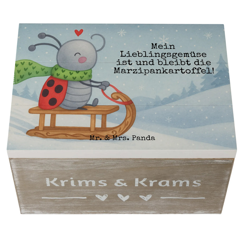 Holzkiste Smörle Rodeln Design Schatzkiste, Erinnerungsbox, Schatulle, Geschenkdose, Holzkiste, Aufbewahrungsbox, XXL, Geschenkbox, Dekokiste, Truhe, Kiste, Erinnerungskiste, Winter, Weihnachten, Weihnachtsdeko, Nikolaus, Advent, Heiligabend, Wintermotiv, Marzipan, Schlittenfahren, Smörle