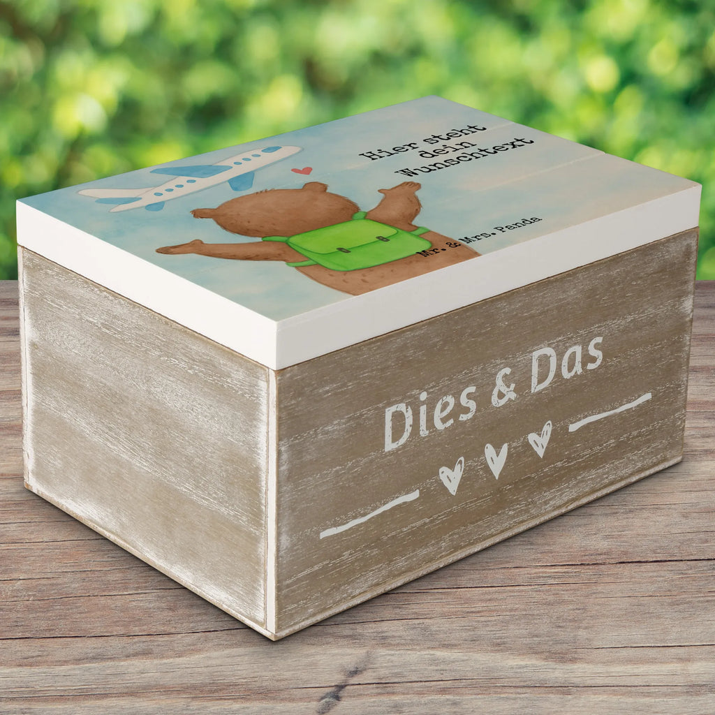 Personalisierte Holzkiste Bär Flugzeug Design Dekokiste Personalisiert, Erinnerungskiste, Kiste mit Namen, Truhe Personalisiert, Erinnerungskiste Personalisiert, Erinnerungsbox mit Namen, mit Namen, GEschenkdose personalisiert, Holzkiste Personalisiert, Erinnerungsbox Personalisiert, Holzkiste mit Namen, Schatulle mit Namen, Aufbewahrungsbox mit Namen, Schatulle Personalisiert, Dekokiste mit Namen, Schatzkiste Personalisiert, Truhe mit Namen, Geschenkbox personalisiert, Aufbewahrungsbox Personalisiert, Schatzkiste mit Namen, Kiste Personalisiert, Liebe, Partner, Freund, Freundin, Ehemann, Ehefrau, Heiraten, Verlobung, Heiratsantrag, Liebesgeschenk, Jahrestag, Hocheitstag, Valentinstag, Geschenk für Partner, Hochzeitstag, für Ehemann, Mitbringsel, für Männer, Liebesbeweis, Geschenk für Frauen, Geschenk für Freundin