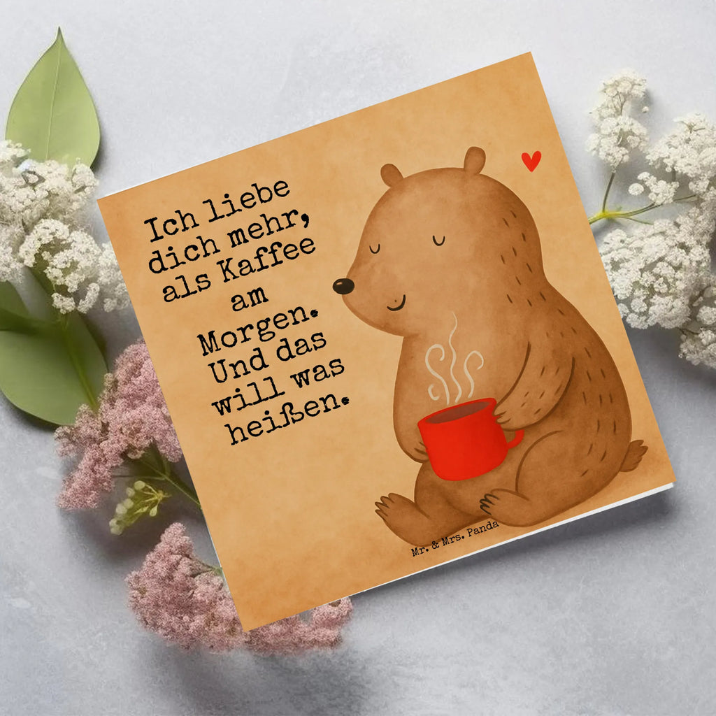 Deluxe Karte Bär Morgenkaffee Design Karte, Grußkarte, Klappkarte, Einladungskarte, Glückwunschkarte, Hochzeitskarte, Geburtstagskarte, Hochwertige Grußkarte, Hochwertige Klappkarte, Liebe, Partner, Freund, Freundin, Ehemann, Ehefrau, Heiraten, Verlobung, Heiratsantrag, Liebesgeschenk, Jahrestag, Hocheitstag, Valentinstag, Geschenk für Frauen, Hochzeitstag, Mitbringsel, Geschenk für Freundin, Geschenk für Partner, Liebesbeweis, für Männer, für Ehemann