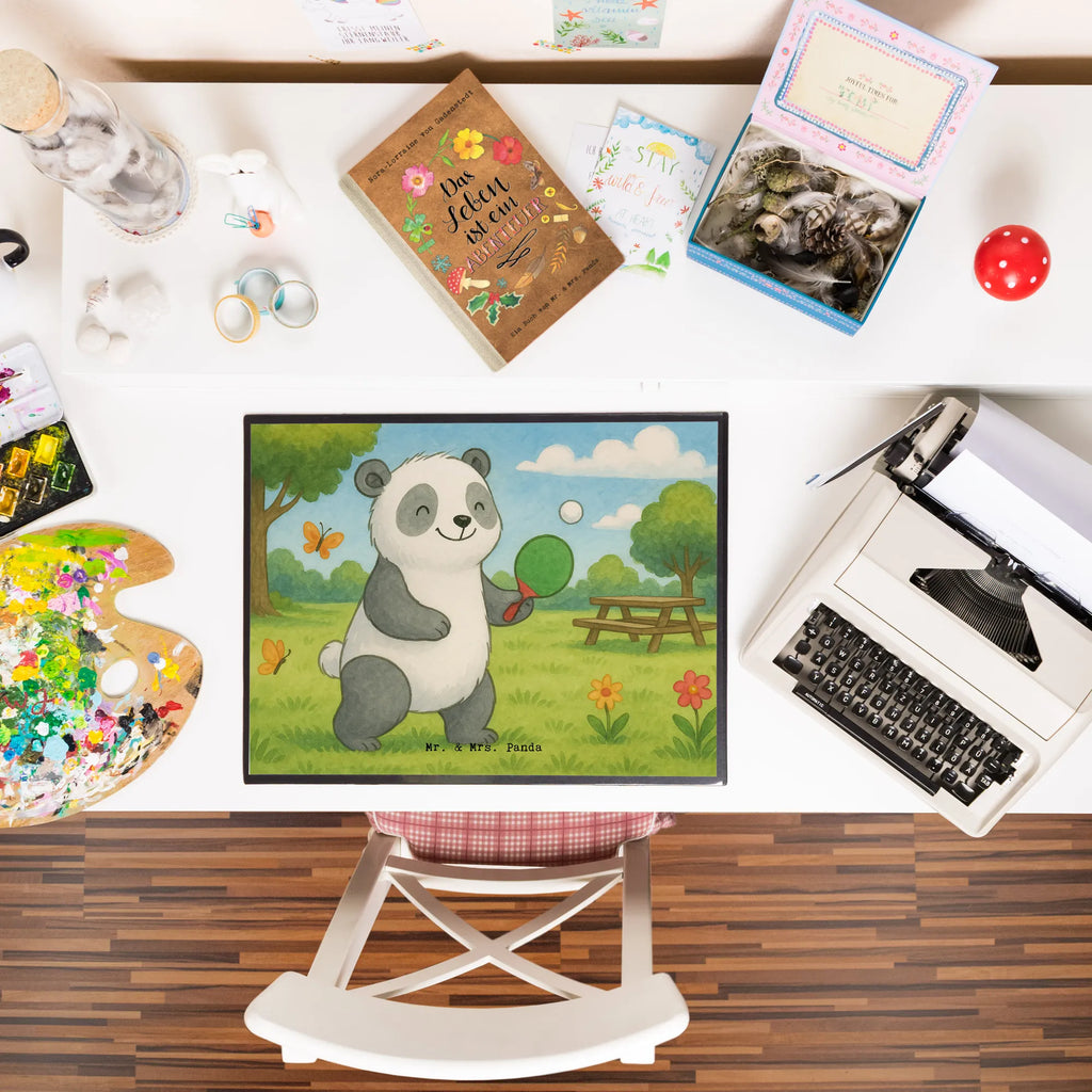 Schreibtischunterlage Panda Tischtennis Design Büroartikel, Schreibtisch Unterlagen, Schreibtischauflage, Bürobedarf, Schreibtischunterlage Groß, Schreibwaren, Schreibunterlage, Geschenk, Sport, Sportart, Hobby, Schenken, Danke, Dankeschön, Auszeichnung, Gewinn, Sportler, Tischtennis Bund, Ballsport, Tischtennis Verein, Tischtennis