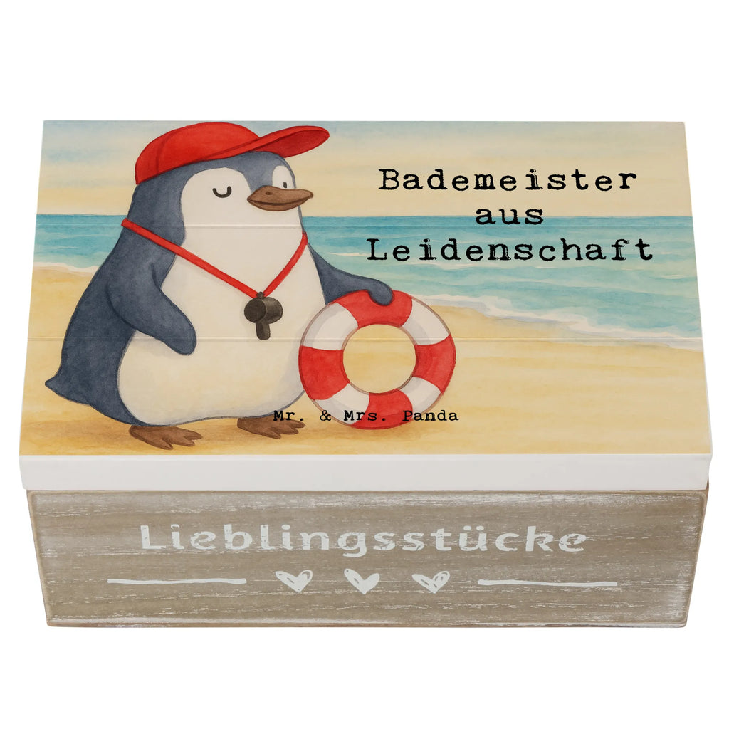 Holzkiste Bademeister Leidenschaft Design Truhe, Erinnerungskiste, Schatulle, Erinnerungsbox, Dekokiste, Kiste, Geschenkdose, Aufbewahrungsbox, Geschenkbox, Schatzkiste, XXL, Holzkiste, Beruf, Ausbildung, Jubiläum, Abschied, Rente, Kollege, Kollegin, Geschenk, Schenken, Arbeitskollege, Mitarbeiter, Firma, Danke, Dankeschön, Freibad, Schwimmmeister, Badeanstalt, Schwimmverein, Schwimmschule, Rettungsschwimmer, Schwimmbad, Bademeister