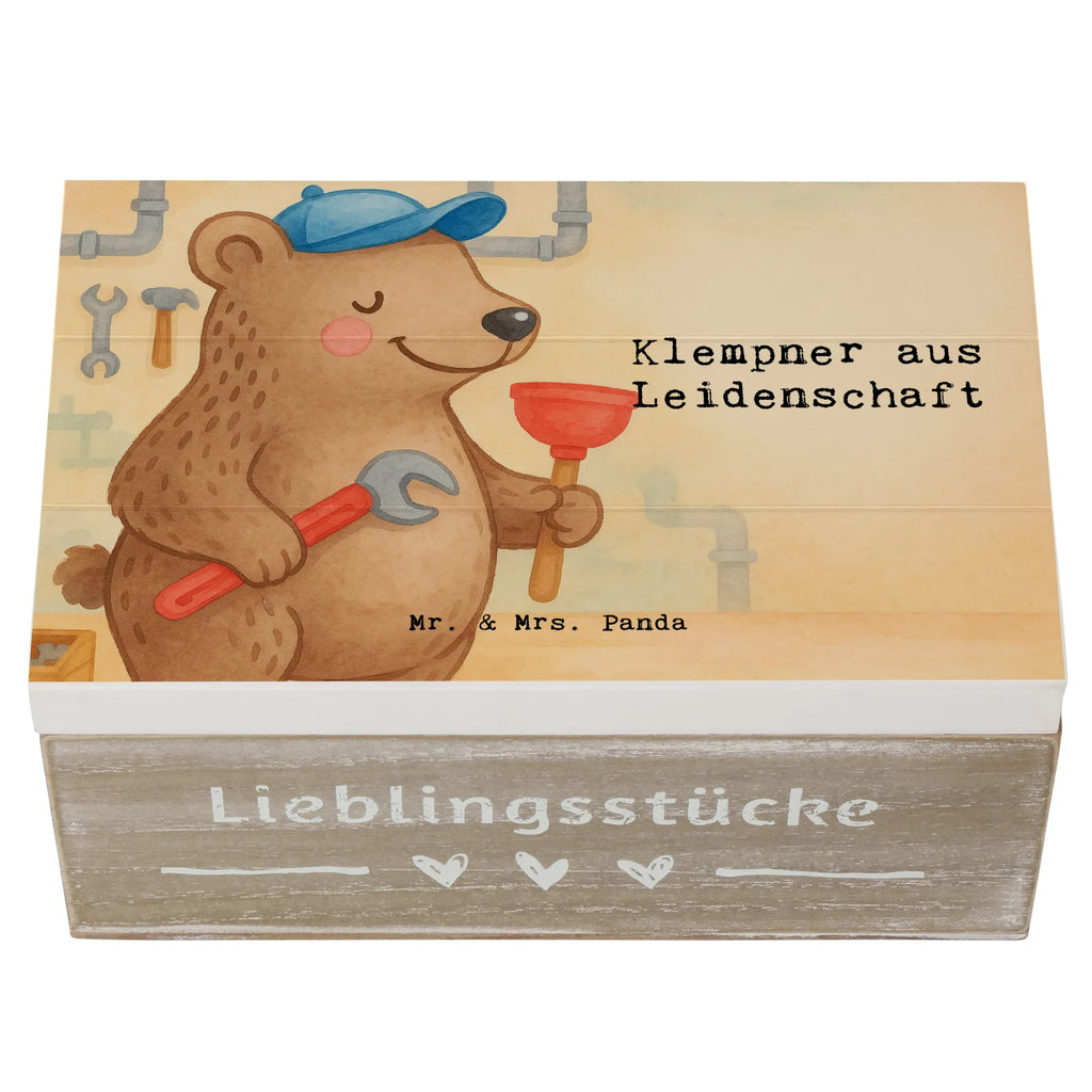 Holzkiste Klempner Leidenschaft Design Kiste, Dekokiste, Geschenkbox, Erinnerungskiste, Erinnerungsbox, Schatulle, Truhe, XXL, Holzkiste, Aufbewahrungsbox, Geschenkdose, Schatzkiste, Beruf, Ausbildung, Jubiläum, Abschied, Rente, Kollege, Kollegin, Geschenk, Schenken, Arbeitskollege, Mitarbeiter, Firma, Danke, Dankeschön, Gesellenprüfung, Meister, Bauklempner, Installateur, Klempner, Fachbetrieb, Sanitärinstallationen, Handwerker