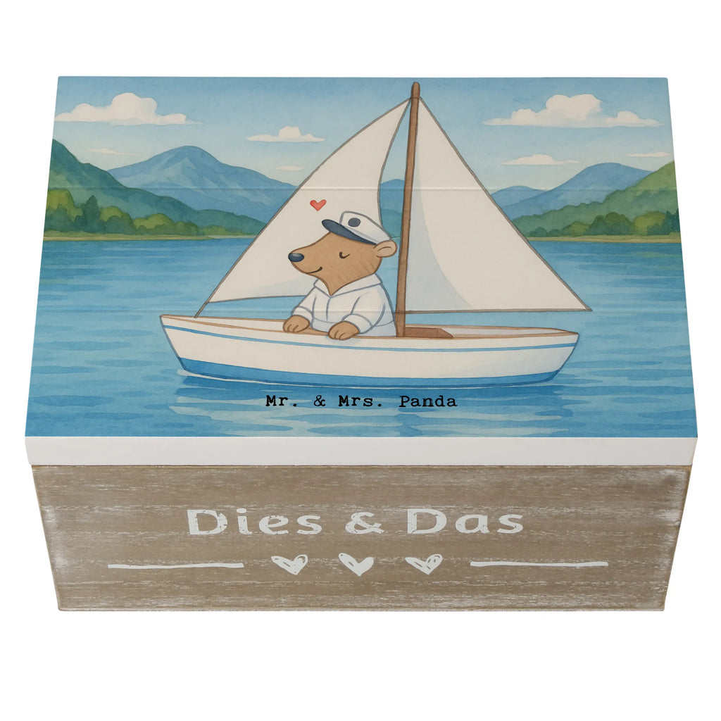 Holzkiste Bär Segeln Design Aufbewahrungsbox, Schatulle, Erinnerungsbox, Dekokiste, XXL, Truhe, Erinnerungskiste, Schatzkiste, Geschenkdose, Kiste, Holzkiste, Geschenkbox, Geschenk, Sport, Sportart, Hobby, Schenken, Danke, Dankeschön, Auszeichnung, Gewinn, Sportler, Segeltörn, Segelboot, Segelschule, segeln, Yachtclub