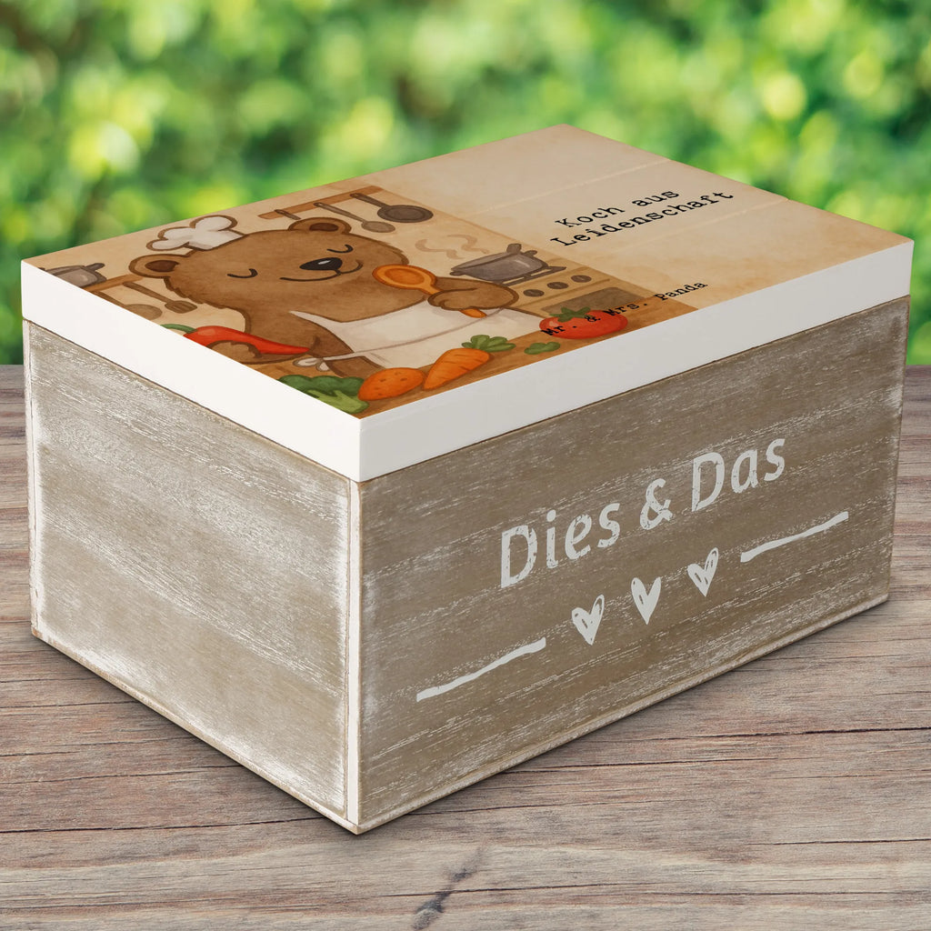 Holzkiste Koch Leidenschaft Design Geschenkdose, Holzkiste, Schatzkiste, Schatulle, Aufbewahrungsbox, XXL, Geschenkbox, Erinnerungsbox, Erinnerungskiste, Dekokiste, Kiste, Truhe, Beruf, Ausbildung, Jubiläum, Abschied, Rente, Kollege, Kollegin, Geschenk, Schenken, Arbeitskollege, Mitarbeiter, Firma, Danke, Dankeschön, Chefkoch, Küchenmeister, Restaurant, Fernsehkoch, Schiffskoch, Sternekoch, Koch, Küchenchef