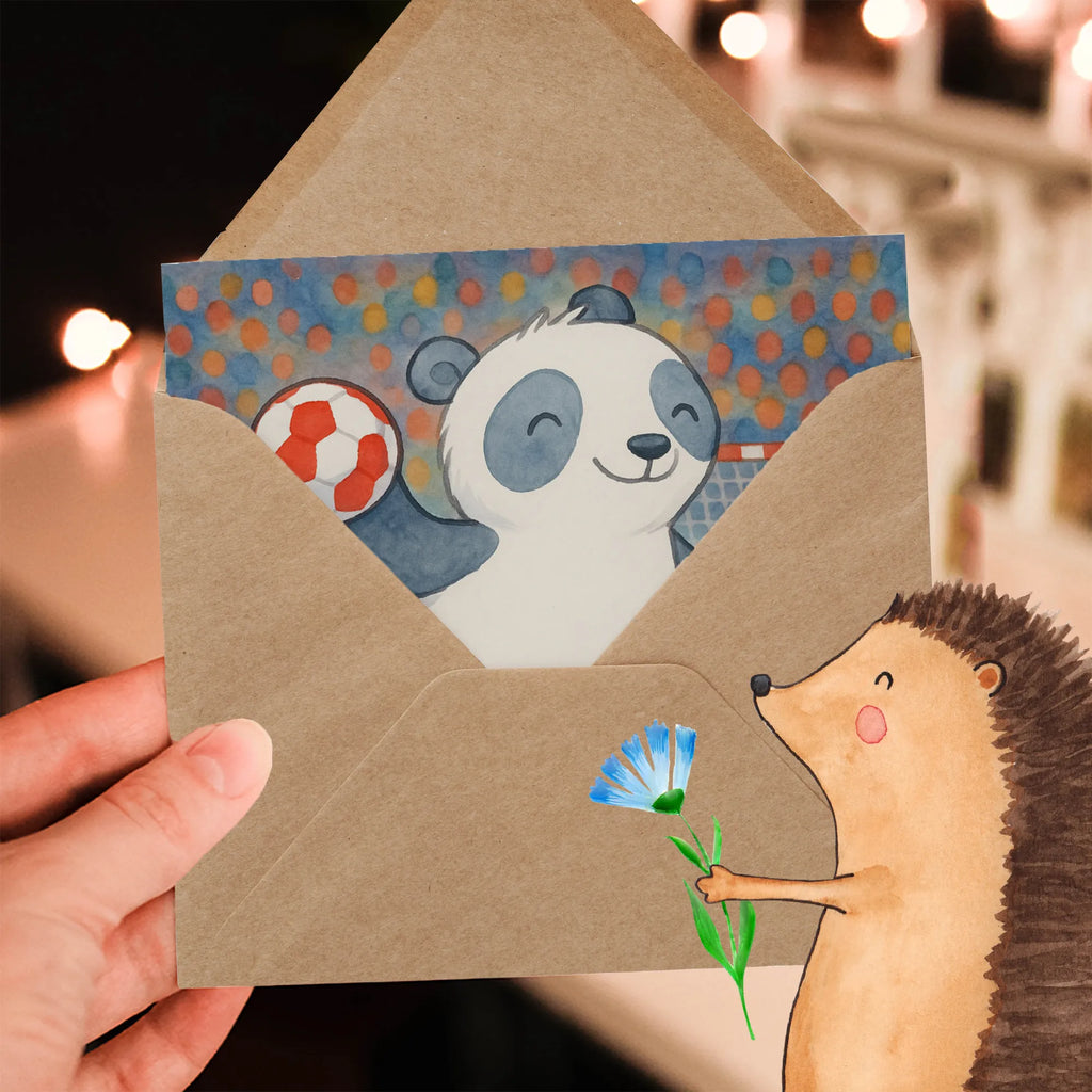 Deluxe Karte Panda Handball spielen Design Hochzeitskarte, Karte, Glückwunschkarte, Geburtstagskarte, Grußkarte, Hochwertige Klappkarte, Einladungskarte, Klappkarte, Hochwertige Grußkarte, Geschenk, Sport, Sportart, Hobby, Schenken, Danke, Dankeschön, Auszeichnung, Gewinn, Sportler, Handball Turnier, Handball Verein, Handball Club, Handball spielen