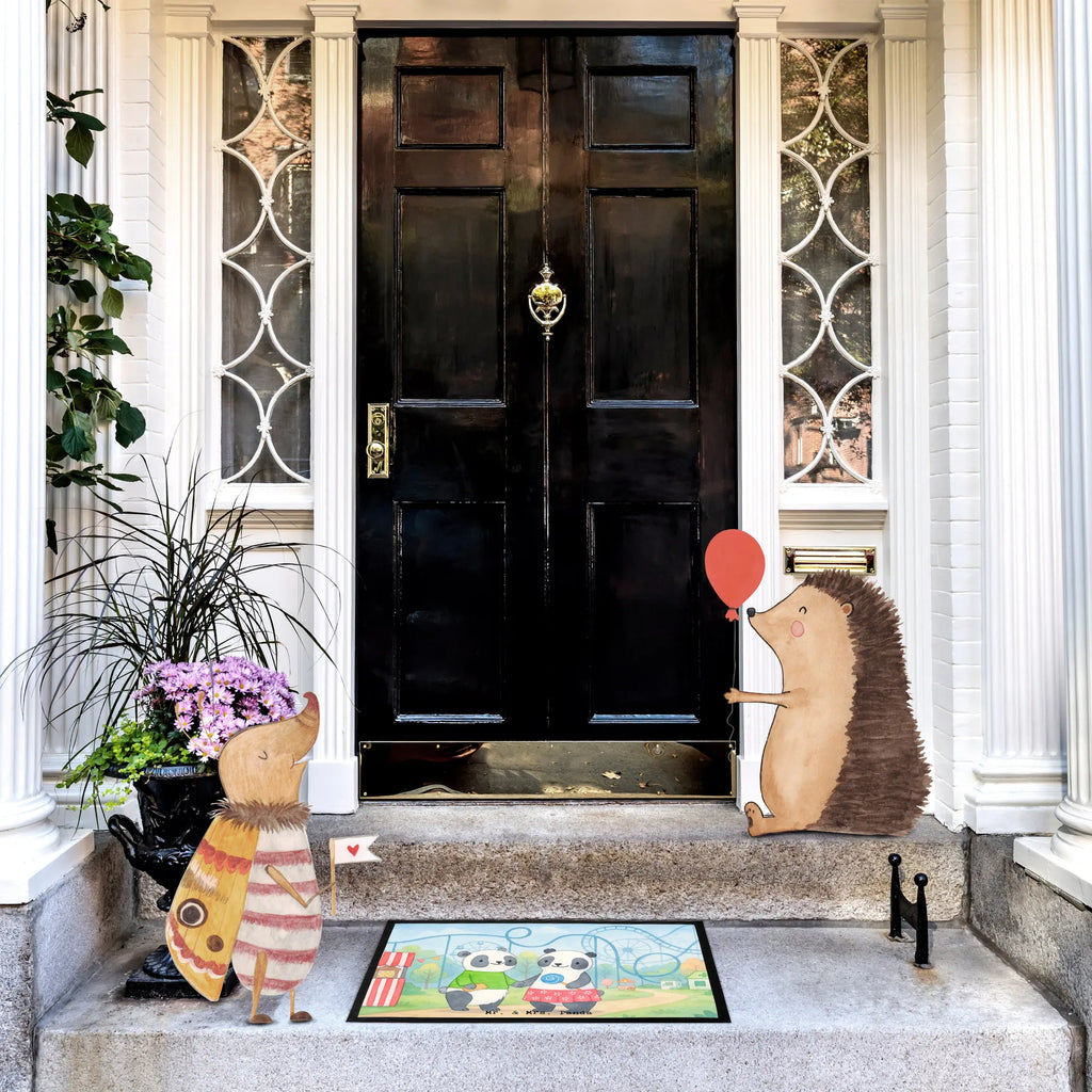 Fußmatte Pandas Freizeitpark besuchen Design Fußabtreter, Matte, Schmutzfangmatte, Sauberlaufmatte, Motivfußmatte, Schmutzfänger, Fußabstreifer außen, Türmatte, Fußmatte außen, Fußabtreter außen, Fußabstreifer, Haustürmatte, Vorleger, Fußmatte außen wetterfest, Fussmatten, Fussmatten online, Eingangsteppich, Schmutzfangmatte waschbar, Türvorleger, Schmutzfangteppich, Fußmatte waschbar, Fußmatte outdoor, Gummimatte, Gummi Matte, Schmutzmatte, Fußmatten, Fußmatte innen, Geschenk, Sport, Sportart, Hobby, Schenken, Danke, Dankeschön, Auszeichnung, Gewinn, Sportler, Freizeitpark besuchen, Achterbahn fahren