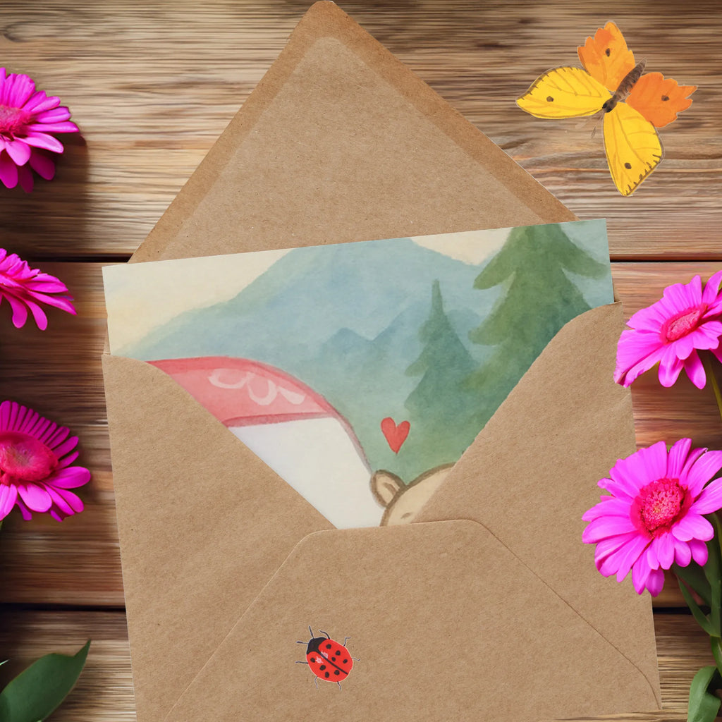 Deluxe Karte Bär Camper Design Hochwertige Grußkarte, Karte, Glückwunschkarte, Hochzeitskarte, Klappkarte, Grußkarte, Hochwertige Klappkarte, Einladungskarte, Geburtstagskarte, Geschenk, Sport, Sportart, Hobby, Schenken, Danke, Dankeschön, Auszeichnung, Gewinn, Sportler, Roadtrip, Campingplatz, Campen, Camper, Urlaub, Zelten, Wohnmobil