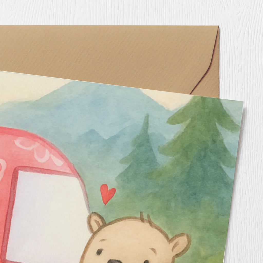 Deluxe Karte Bär Camper Design Hochwertige Grußkarte, Karte, Glückwunschkarte, Hochzeitskarte, Klappkarte, Grußkarte, Hochwertige Klappkarte, Einladungskarte, Geburtstagskarte, Geschenk, Sport, Sportart, Hobby, Schenken, Danke, Dankeschön, Auszeichnung, Gewinn, Sportler, Roadtrip, Campingplatz, Campen, Camper, Urlaub, Zelten, Wohnmobil