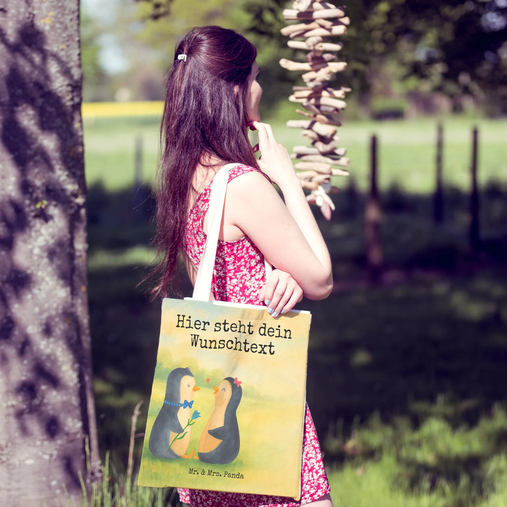 Personalisierte Einkaufstasche Pinguin Pärchen Design Nachhaltige Tragetasche Personalisiert, Tragetasche Personalisiert, Faltbare Tragetasche Mit Wunschtext, Kleine Tragetasche Mit Text, Design Tragetasche Personalisiert, Wiederverwendbare Tragetasche Mit Wunschtext, Tragetasche Für Einkäufe Personalisiert, Tragetasche Für Büro Mit Namen, Tragetasche Modern Mit Gravur, Tragetasche Als Geschenk Mit Wunschtext, Tragetasche Mit Personalisierung, Umweltfreundliche Tragetasche Mit Namen, Tragetasche Für Kinder Mit Wunschtext, Tragetasche Mit Text, Tragetasche Mit Motiv Und Wunschtext, Vintage Tragetasche Mit Wunschtext, Stofftasche Mit Wunschtext, Lustige Tragetasche Mit Text, Große Tragetasche Mit Namen, Einkaufstasche Personalisiert, Tragetasche Für Alltag Mit Text, Tragetasche Mit Wunschtext, Tragetasche Für Herren Personalisiert, Tragetasche Bedruckt Mit Wunschtext, Tragetasche Mit Namen, Jutetasche Mit Wunschtext, Tragetasche Für Schule Mit Wunschtext, Baumwolltasche Mit Namen, Tragetasche Für Damen Mit Namen, Bunte Tragetasche Mit Namen, Tragetasche Mit Spruch, Leinentasche Mit Gravur, Personalisierte Tragetasche, Tragetasche Mit Initialen, Tragetasche Selbst Gestalten, Pinguin, große Liebe, Hochzeit, Verlobung, Liebesgeschenk, Liebespaar, Pinguine, Hochzeitstag, Jahrestag, Hochzeitsgeschenk, Liebe, Traumpaar, Liebesbeweis