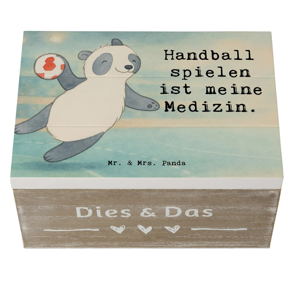 Holzkiste Panda Handball spielen Design Kiste, Geschenkdose, Truhe, XXL, Holzkiste, Schatzkiste, Dekokiste, Aufbewahrungsbox, Schatulle, Erinnerungskiste, Erinnerungsbox, Geschenkbox, Geschenk, Sport, Sportart, Hobby, Schenken, Danke, Dankeschön, Auszeichnung, Gewinn, Sportler, Handball spielen, Handball Club, Handball Turnier, Handball Verein