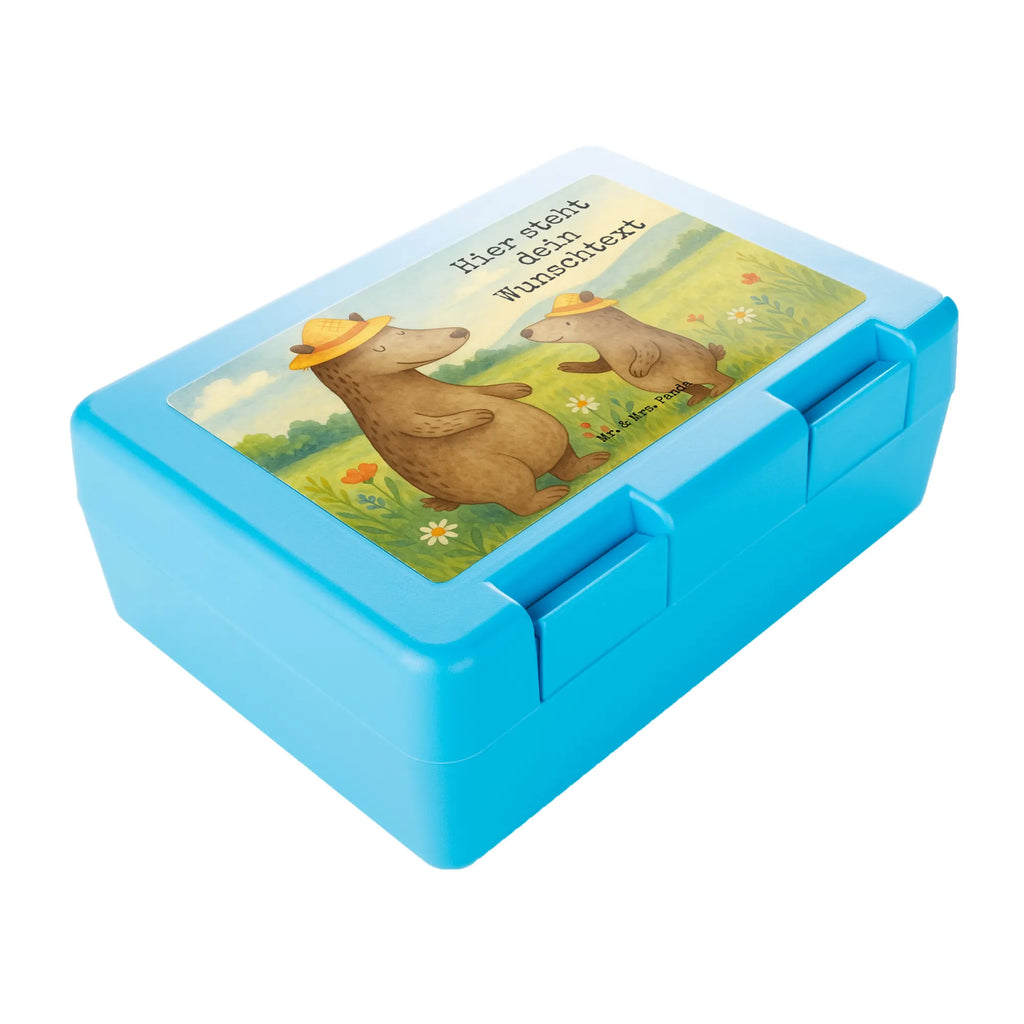 Personalisierte Brotdose Bären mit Hut Design Auslaufsichere Brotdose Mit Namen, Brotbox Mit Gravur, Brotdose Mit Motiv Und Text, Personalisierte Brotdose, Nachhaltige Brotdose Personalisiert, Vesperbox Mit Gravur, Vesperdose Mit Wunschtext, Brotdose Kindergarten Personalisiert, Kunststoff Brotdose Mit Text, Essensdose Mit Wunschtext, Brotdose Für Mädchen Mit Namen, Brotdose Kita Mit Namen, Butterbrotdose Mit Text, Lustige Brotdose Mit Wunschtext, Edelstahl Brotdose Mit Gravur, Pausenbrotbox Personalisiert, Jausenbox Personalisiert, BPA-Freie Brotdose Mit Wunschtext, Brotdose Schule Mit Wunschtext, Essensbox Mit Namen, Brotdose Personalisiert, Brotdose Mit Namen, Lunchbox Mit Namen, Brotdose Mit Wunschnamen, Brotdose Mit Wunschtext, Brotdose Mit Deckel Und Wunschtext, Brotdose Mit Text, Snackbox Mit Namen, Brotdose Für Jungen Personalisiert, Brotdose Büro Mit Wunschtext, Brotdose Erwachsene Personalisiert, Brotdose Kinder Mit Namen, Brotdose Für Unterwegs Mit Namen, Lunchbehälter Mit Wunschtext, Wiederverwendbare Brotdose Mit Namen, Frühstücksdose Mit Namen, Design Brotdose Mit Wunschtext, Familie, Vatertag, Muttertag, Bruder, Schwester, Mama, Papa, Oma, Opa, Paps, Vater, Kinder, Söhne, Papi, Bär, Lieblingsmensch, Bären, Family, Daddy, Kind, Sohn, Dad, Vater-Sohn, Vorbild