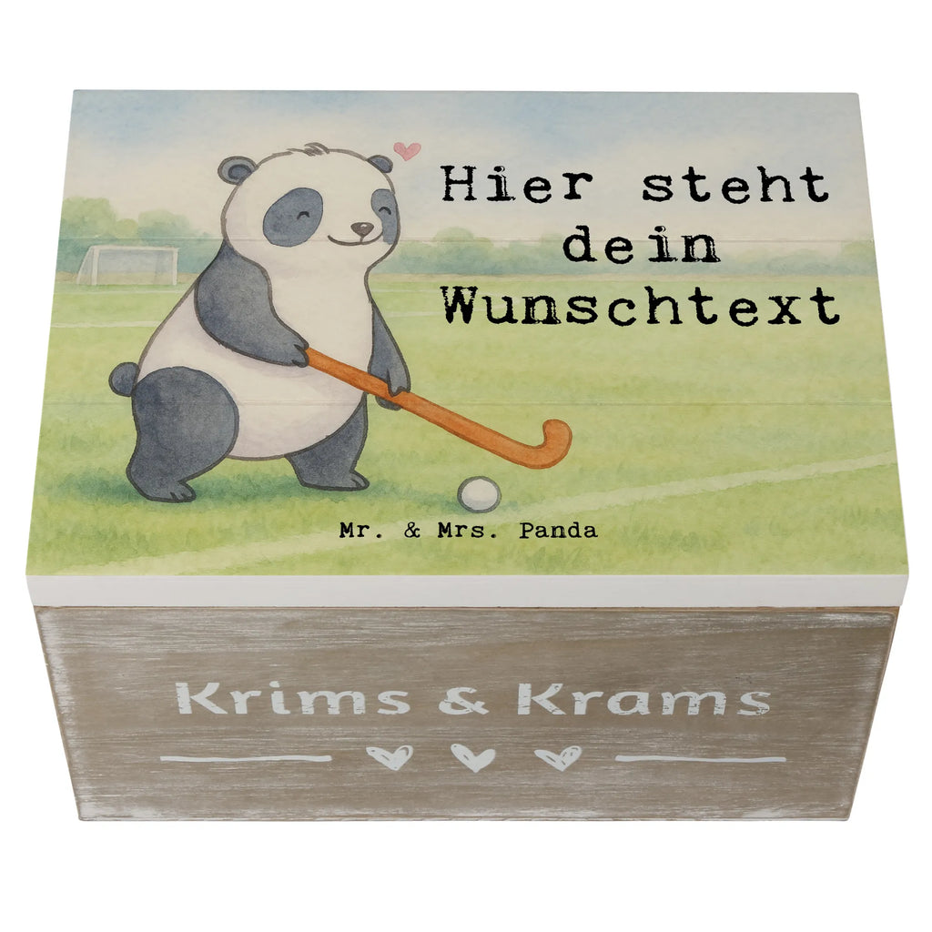 Personalisierte Holzkiste Panda Hockey spielen Design Geschenkbox personalisiert, Erinnerungskiste, Erinnerungsbox mit Namen, Kiste Personalisiert, Truhe mit Namen, Schatulle Personalisiert, mit Namen, Kiste mit Namen, Holzkiste Personalisiert, GEschenkdose personalisiert, Truhe Personalisiert, Schatulle mit Namen, Erinnerungsbox Personalisiert, Holzkiste mit Namen, Aufbewahrungsbox mit Namen, Erinnerungskiste Personalisiert, Schatzkiste mit Namen, Schatzkiste Personalisiert, Aufbewahrungsbox Personalisiert, Dekokiste mit Namen, Dekokiste Personalisiert, Geschenk, Sport, Sportart, Hobby, Schenken, Danke, Dankeschön, Auszeichnung, Gewinn, Sportler, Hockey spielen, Hockeyschläger, Feldhockey, Hockey Verein