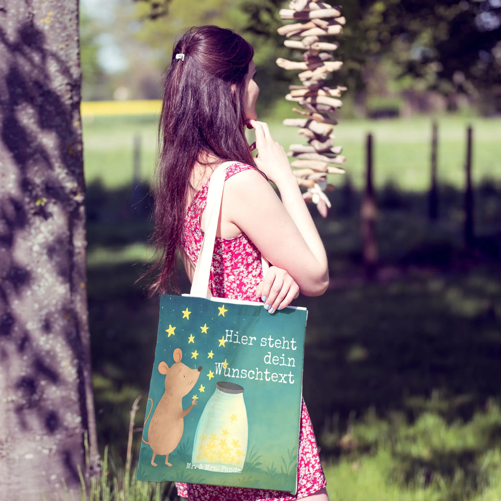 Personalisierte Einkaufstasche Maus Sterne Design Faltbare Tragetasche Mit Wunschtext, Tragetasche Für Kinder Mit Wunschtext, Tragetasche Für Büro Mit Namen, Wiederverwendbare Tragetasche Mit Wunschtext, Tragetasche Für Einkäufe Personalisiert, Baumwolltasche Mit Namen, Tragetasche Für Herren Personalisiert, Vintage Tragetasche Mit Wunschtext, Lustige Tragetasche Mit Text, Tragetasche Bedruckt Mit Wunschtext, Tragetasche Als Geschenk Mit Wunschtext, Einkaufstasche Personalisiert, Tragetasche Mit Text, Tragetasche Mit Spruch, Tragetasche Mit Motiv Und Wunschtext, Stofftasche Mit Wunschtext, Tragetasche Mit Initialen, Tragetasche Mit Personalisierung, Bunte Tragetasche Mit Namen, Große Tragetasche Mit Namen, Leinentasche Mit Gravur, Jutetasche Mit Wunschtext, Tragetasche Personalisiert, Tragetasche Mit Namen, Tragetasche Selbst Gestalten, Kleine Tragetasche Mit Text, Nachhaltige Tragetasche Personalisiert, Tragetasche Mit Wunschtext, Personalisierte Tragetasche, Tragetasche Für Schule Mit Wunschtext, Tragetasche Für Alltag Mit Text, Tragetasche Modern Mit Gravur, Design Tragetasche Personalisiert, Tragetasche Für Damen Mit Namen, Umweltfreundliche Tragetasche Mit Namen, Tiermotive, Gute Laune, lustige Sprüche, Tiere, Kind, Schwangerschaft, Sterne, Wunsch, Taufe, erstes Kind, Maus, Taufgeschenk, Geburt, Träume, Geburtstag, Hoffnung, Kindergeburtstag