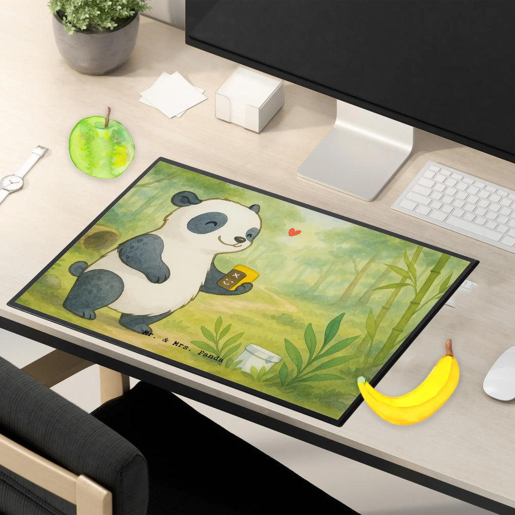 Schreibtischunterlage Panda Geocaching Design Schreibunterlage, Schreibwaren, Bürobedarf, Schreibtischauflage, Büroartikel, Schreibtischunterlage Groß, Schreibtisch Unterlagen, Geschenk, Sport, Sportart, Hobby, Schenken, Danke, Dankeschön, Auszeichnung, Gewinn, Sportler, Geocaching, Schatzsuchen, GPS Schnitzeljagd, Opencaching