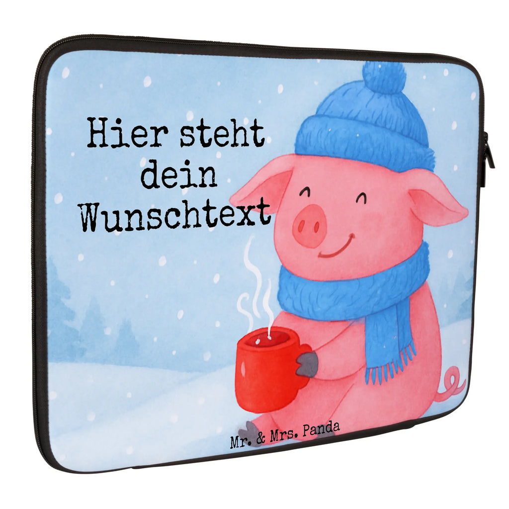 Personalisierte Notebook Tasche Schweinchen Glühwein Design Notebookhülle Mit Namensdruck, Notebook-Tasche Für Herren Mit Namensgravur, Notebook-Tasche Leicht Mit Namensgravur, Notebook-Tasche Mit Zubehörfach Und Namen, Notebook-Tasche Business Mit Namensdruck, Notebook-Umhängetasche Mit Namen, Personalisierte Notebooktasche, Laptop-Sleeve Mit Namen, Laptop-Aktentasche Mit Wunschname, Laptop-Umhängetasche Mit Wunschname, Notebook-Tasche Mit Organizer Und Namen, Notebook-Tasche Ergonomisch Mit Namen, Notebook-Tasche Vintage Mit Namenslabel, Notebook-Tasche Für 17 Zoll Mit Namen, Notebook-Tasche Aus Leder Mit Namen, Notebook-Tasche Für 13 Zoll Mit Wunschname, Notebook-Tasche Robust Mit Wunschname, Notebook-Tasche Für 15 Zoll Mit Namensgravur, Notebook-Tasche Minimalistisch Mit Namen, Notebook-Tasche Büro Mit Namensgravur, Notebook-Tasche Rucksackstil Mit Wunschname, Notebook-Tasche Wasserfest Mit Namensgravur, Laptop-Hülle Mit Namensgravur, Laptop-Messenger-Bag Mit Namen, Notebook-Tasche Modern Mit Namen, Notebook-Aktentasche Mit Namenslabel, Notebook-Tasche Gepolstert Mit Wunschname, Notebook-Tasche Mit Reißverschluss Und Namen, Notebook-Tasche Für Damen Mit Wunschname, Notebook-Rucksack Mit Namen, Notebook-Tasche Klassisch Mit Wunschname, Notebook-Querträger Mit Namensgravur, Notebook-Sleeve Mit Wunschname, Notebook-Tasche Aus Neopren Mit Wunschname, Notebooktasche Mit Namen, Notebook-Tasche Reisegeeignet Mit Wunschname, Notebook-Tasche Mit Schultergurt Mit Namenslabel, Notebook-Tasche Aus Nylon Mit Namensdruck, Notebook-Tasche Casual Mit Namen, Notebook-Tasche Aus Canvas Mit Namen, Laptop-Case Mit Wunschname, Notebook-Case Mit Namenslabel, Notebook-Tasche Studenten Mit Namen, Laptoptasche Mit Wunschname, Laptop-Rucksack Mit Namensschild, Notebook-Tasche Slim Mit Wunschname, Notebook-Tasche Mit Tragegriff Und Wunschname, Laptophülle Mit Namen, Winter, Weihnachten, Weihnachtsdeko, Nikolaus, Advent, Heiligabend, Wintermotiv, Spruch, Weihnachtsmarkt, Betrunken, Glühwein