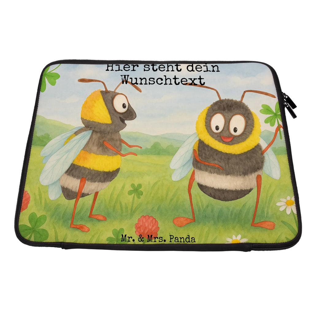 Personalisierte Notebook Tasche Hummeln Kleeblatt Design Notebook-Rucksack Mit Namen, Notebook-Tasche Für 17 Zoll Mit Namen, Notebook-Tasche Büro Mit Namensgravur, Notebook-Tasche Ergonomisch Mit Namen, Notebook-Tasche Leicht Mit Namensgravur, Notebook-Tasche Modern Mit Namen, Laptop-Hülle Mit Namensgravur, Notebook-Tasche Mit Tragegriff Und Wunschname, Notebook-Tasche Reisegeeignet Mit Wunschname, Laptop-Rucksack Mit Namensschild, Notebook-Tasche Wasserfest Mit Namensgravur, Notebook-Tasche Business Mit Namensdruck, Notebook-Tasche Gepolstert Mit Wunschname, Notebook-Tasche Mit Organizer Und Namen, Notebook-Tasche Aus Canvas Mit Namen, Laptop-Aktentasche Mit Wunschname, Notebook-Umhängetasche Mit Namen, Notebook-Tasche Studenten Mit Namen, Notebook-Tasche Für Herren Mit Namensgravur, Notebook-Tasche Aus Neopren Mit Wunschname, Notebook-Tasche Vintage Mit Namenslabel, Laptop-Sleeve Mit Namen, Notebook-Tasche Aus Nylon Mit Namensdruck, Notebookhülle Mit Namensdruck, Notebook-Tasche Für Damen Mit Wunschname, Notebook-Tasche Minimalistisch Mit Namen, Notebook-Tasche Aus Leder Mit Namen, Notebook-Tasche Casual Mit Namen, Laptop-Umhängetasche Mit Wunschname, Laptoptasche Mit Wunschname, Notebook-Tasche Klassisch Mit Wunschname, Notebook-Querträger Mit Namensgravur, Notebook-Tasche Robust Mit Wunschname, Laptophülle Mit Namen, Notebook-Tasche Für 15 Zoll Mit Namensgravur, Notebook-Tasche Mit Schultergurt Mit Namenslabel, Notebook-Tasche Rucksackstil Mit Wunschname, Notebook-Case Mit Namenslabel, Notebook-Tasche Für 13 Zoll Mit Wunschname, Notebook-Tasche Mit Reißverschluss Und Namen, Laptop-Messenger-Bag Mit Namen, Personalisierte Notebooktasche, Notebook-Tasche Mit Zubehörfach Und Namen, Notebook-Aktentasche Mit Namenslabel, Notebook-Tasche Slim Mit Wunschname, Laptop-Case Mit Wunschname, Notebooktasche Mit Namen, Notebook-Sleeve Mit Wunschname, Tiermotive, Gute Laune, lustige Sprüche, Tiere, Spruch schön, glücklich sein, Spruch positiv, Spruch fröhlich, Biene Deko, glücklich werden, Hummel, Biene