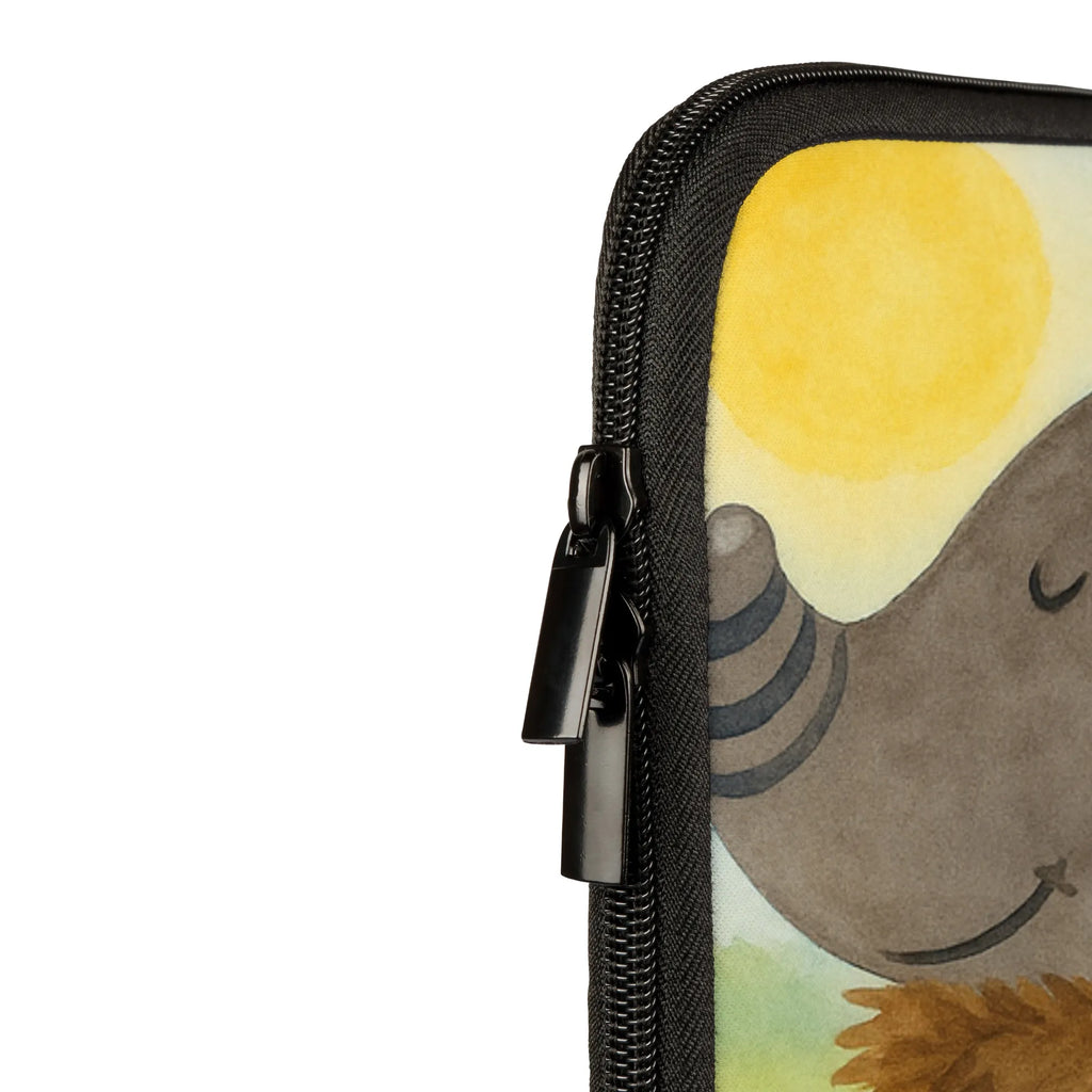 Personalisierte Notebook Tasche Hummel flauschig Design Notebook-Tasche Klassisch Mit Wunschname, Notebook-Tasche Studenten Mit Namen, Notebook-Rucksack Mit Namen, Notebook-Tasche Mit Zubehörfach Und Namen, Laptoptasche Mit Wunschname, Notebooktasche Mit Namen, Laptop-Case Mit Wunschname, Notebook-Tasche Aus Canvas Mit Namen, Notebook-Tasche Für Damen Mit Wunschname, Laptop-Messenger-Bag Mit Namen, Notebook-Tasche Für 15 Zoll Mit Namensgravur, Notebook-Umhängetasche Mit Namen, Notebook-Tasche Modern Mit Namen, Notebook-Tasche Leicht Mit Namensgravur, Notebook-Tasche Slim Mit Wunschname, Personalisierte Notebooktasche, Laptop-Sleeve Mit Namen, Notebook-Case Mit Namenslabel, Notebook-Tasche Ergonomisch Mit Namen, Notebook-Tasche Büro Mit Namensgravur, Notebook-Tasche Für Herren Mit Namensgravur, Notebook-Tasche Für 13 Zoll Mit Wunschname, Notebook-Tasche Gepolstert Mit Wunschname, Laptop-Aktentasche Mit Wunschname, Notebook-Querträger Mit Namensgravur, Notebook-Tasche Reisegeeignet Mit Wunschname, Notebook-Tasche Rucksackstil Mit Wunschname, Notebook-Tasche Mit Organizer Und Namen, Notebookhülle Mit Namensdruck, Notebook-Tasche Mit Reißverschluss Und Namen, Notebook-Tasche Mit Schultergurt Mit Namenslabel, Notebook-Tasche Mit Tragegriff Und Wunschname, Notebook-Tasche Casual Mit Namen, Notebook-Tasche Robust Mit Wunschname, Laptop-Umhängetasche Mit Wunschname, Laptop-Hülle Mit Namensgravur, Notebook-Tasche Für 17 Zoll Mit Namen, Notebook-Aktentasche Mit Namenslabel, Notebook-Tasche Minimalistisch Mit Namen, Notebook-Tasche Aus Leder Mit Namen, Notebook-Tasche Vintage Mit Namenslabel, Laptop-Rucksack Mit Namensschild, Laptophülle Mit Namen, Notebook-Tasche Business Mit Namensdruck, Notebook-Tasche Aus Neopren Mit Wunschname, Notebook-Sleeve Mit Wunschname, Notebook-Tasche Wasserfest Mit Namensgravur, Notebook-Tasche Aus Nylon Mit Namensdruck, Tiermotive, Gute Laune, lustige Sprüche, Tiere, Flauschig, Blume, Hummel, Natur, Biene