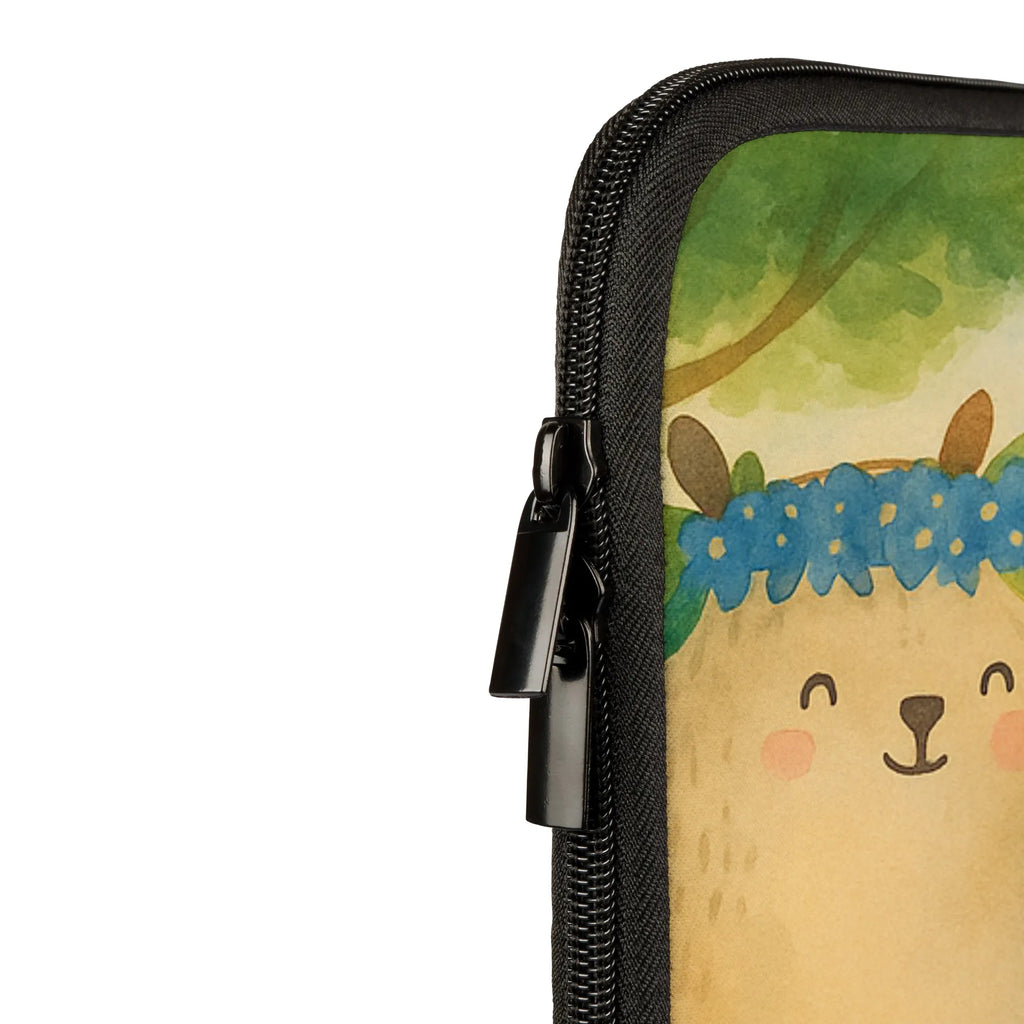 Notebook Tasche Bären mit Blumenkranz Design Notebook-Case, Notebook-Tasche Aus Leder, Notebook-Umhängetasche, Notebook-Tasche Aus Neopren, Notebook-Tasche Rucksackstil, Laptop-Hülle, Laptop-Messenger-Bag, Notebook-Tasche Mit Organizer, Notebook-Tasche Vintage, Notebook-Tasche Für 15 Zoll, Notebook-Aktentasche, Notebook-Tasche Ergonomisch, Notebook-Tasche Business, Notebook-Tasche Wasserfest, Notebook-Tasche Büro, Notebook-Tasche Für Herren, Laptop-Case, Notebook-Tasche Casual, Notebook-Tasche Mit Zubehörfach, Notebook-Tasche Für 17 Zoll, Notebook-Tasche Modern, Notebook-Tasche Gepolstert, Notebook-Sleeve, Notebook-Tasche Minimalistisch, Notebook-Rucksack, Notebook-Tasche Slim, Notebook-Tasche Leicht, Laptop-Aktentasche, Notebookhülle, Laptoptasche, Notebook-Tasche Studenten, Notebook-Tasche Reisegeeignet, Notebook-Tasche Für Damen, Notebook-Tasche Für 13 Zoll, Notebook-Querträger, Notebook-Tasche Mit Schultergurt, Laptop-Sleeve, Laptophülle, Notebook-Tasche Aus Nylon, Notebook-Tasche Aus Canvas, Notebook-Tasche Mit Tragegriff, Notebook-Tasche Mit Reißverschluss, Laptop-Rucksack, Notebook-Tasche Klassisch, Notebook-Tasche Robust, ChatGPT:<br />Notebooktasche, Laptop-Umhängetasche, Familie, Vatertag, Muttertag, Bruder, Schwester, Mama, Papa, Oma, Opa, weltbeste Mama, beste Mutter, Tochter, Lieblingsmensch, Vorbild, Bären, Family, Geschenk Mama. Muttertag, Mami, Töchter, Lieblingsmama, Mutter, Kind, Kinder, Bär, Mutti