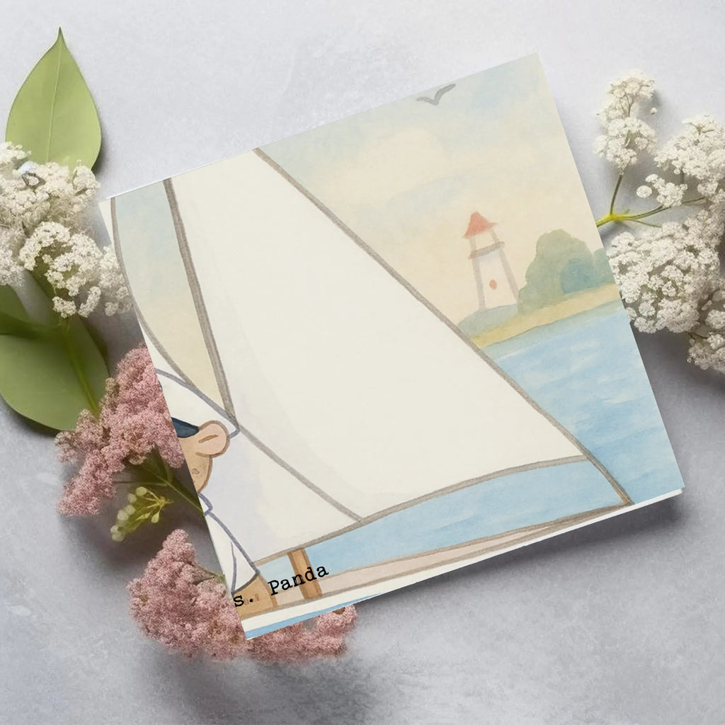 Deluxe Karte Bär Segeln Design Geburtstagskarte, Grußkarte, Klappkarte, Hochzeitskarte, Einladungskarte, Hochwertige Grußkarte, Karte, Glückwunschkarte, Hochwertige Klappkarte, Geschenk, Sport, Sportart, Hobby, Schenken, Danke, Dankeschön, Auszeichnung, Gewinn, Sportler, Segelboot, segeln, Segeltörn, Yachtclub, Segelschule