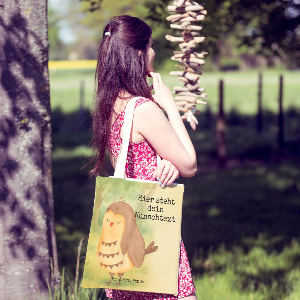 Personalisierte Einkaufstasche Eule Zufrieden Design Tragetasche Für Herren Personalisiert, Baumwolltasche Mit Namen, Tragetasche Selbst Gestalten, Jutetasche Mit Wunschtext, Tragetasche Mit Initialen, Lustige Tragetasche Mit Text, Tragetasche Mit Spruch, Tragetasche Modern Mit Gravur, Bunte Tragetasche Mit Namen, Tragetasche Für Schule Mit Wunschtext, Tragetasche Mit Personalisierung, Tragetasche Für Damen Mit Namen, Tragetasche Für Kinder Mit Wunschtext, Stofftasche Mit Wunschtext, Wiederverwendbare Tragetasche Mit Wunschtext, Tragetasche Mit Motiv Und Wunschtext, Tragetasche Mit Namen, Tragetasche Für Büro Mit Namen, Personalisierte Tragetasche, Tragetasche Mit Text, Design Tragetasche Personalisiert, Tragetasche Für Einkäufe Personalisiert, Tragetasche Als Geschenk Mit Wunschtext, Vintage Tragetasche Mit Wunschtext, Faltbare Tragetasche Mit Wunschtext, Große Tragetasche Mit Namen, Leinentasche Mit Gravur, Tragetasche Bedruckt Mit Wunschtext, Tragetasche Für Alltag Mit Text, Nachhaltige Tragetasche Personalisiert, Einkaufstasche Personalisiert, Umweltfreundliche Tragetasche Mit Namen, Kleine Tragetasche Mit Text, Tragetasche Personalisiert, Tragetasche Mit Wunschtext, Eule, Romantisch, Eule deko, Owl, Spruch schön, Wortspiel lustig, Liebe Spruch, Geschenk Hochzeitstag, Eule Spruch