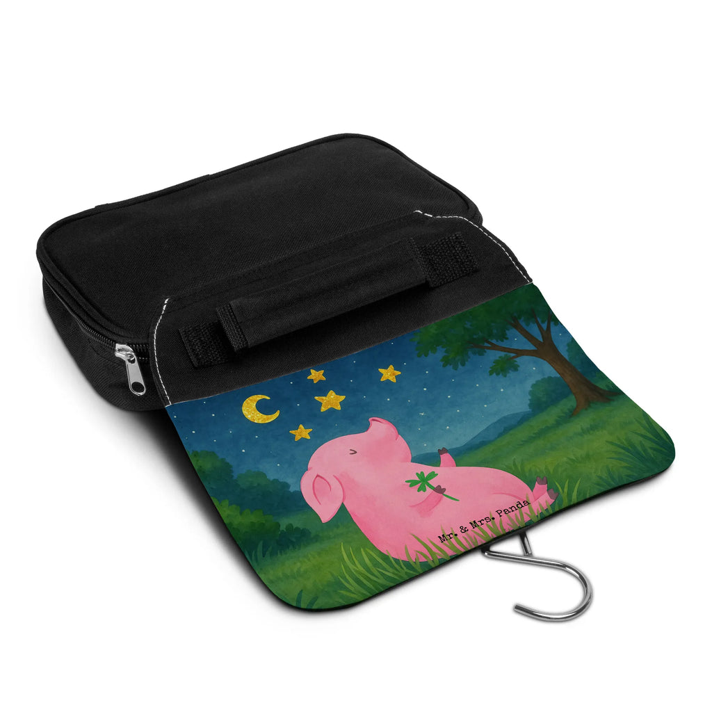 Kulturbeutel Schwein Glück Design Schlichter Kulturbeutel, Kulturbeutel Herren, Kulturbeutel Wasserdicht, Kulturtasche, Kulturbeutel Kinder, Kulturbeutel Aus Stoff, Kulturbeutel Aus Filz, Kulturbeutel Geschenkidee, Klassischer Kulturbeutel, Kulturbeutel Transparent, Kulturbeutel Aus Baumwolle, Kulturbeutel Für Urlaub, Kulturbeutel Zum Aufhängen, Kulturbeutel Aus Kunststoff, Kulturbeutel Organizer, Kulturbeutel für Herren, Kulturbeutel Groß, Lustiger Kulturbeutel, Kulturbeutel Für Wochenende, Toilettentasche, Moderner Kulturbeutel, Kulturbeutel Waschbar, Umweltfreundlicher Kulturbeutel, Design Kulturbeutel, Kulturbeutel Damen, Kulturbeutel Mit Reißverschluss, Edler Kulturbeutel, Kulturbeutel Handgepäck, Kulturbeutel Klein, Waschbeutel, Kulturbeutel Aus Leder, Kulturbeutel, Kulturbeutel Für Businessreise, Kulturbeutel Flugzeug, Kulturbeutel Mit Spiegel, Necessaire, Kulturbeutel Unisex, Kulturbeutel Reise, Reisebeutel, Kulturbeutel Set, Kulturbeutel Mit Haken, Nachhaltiger Kulturbeutel, Kulturbeutel Mit Fächern, Kulturbeutel Kompakt, Kosmetiktasche, Tiermotive, Gute Laune, lustige Sprüche, Tiere, Träume, Schwein, Glücksbringer, Ziele, Motivation, Sernchen, Sterne, Schweinchen, Glücksschwein. Glück