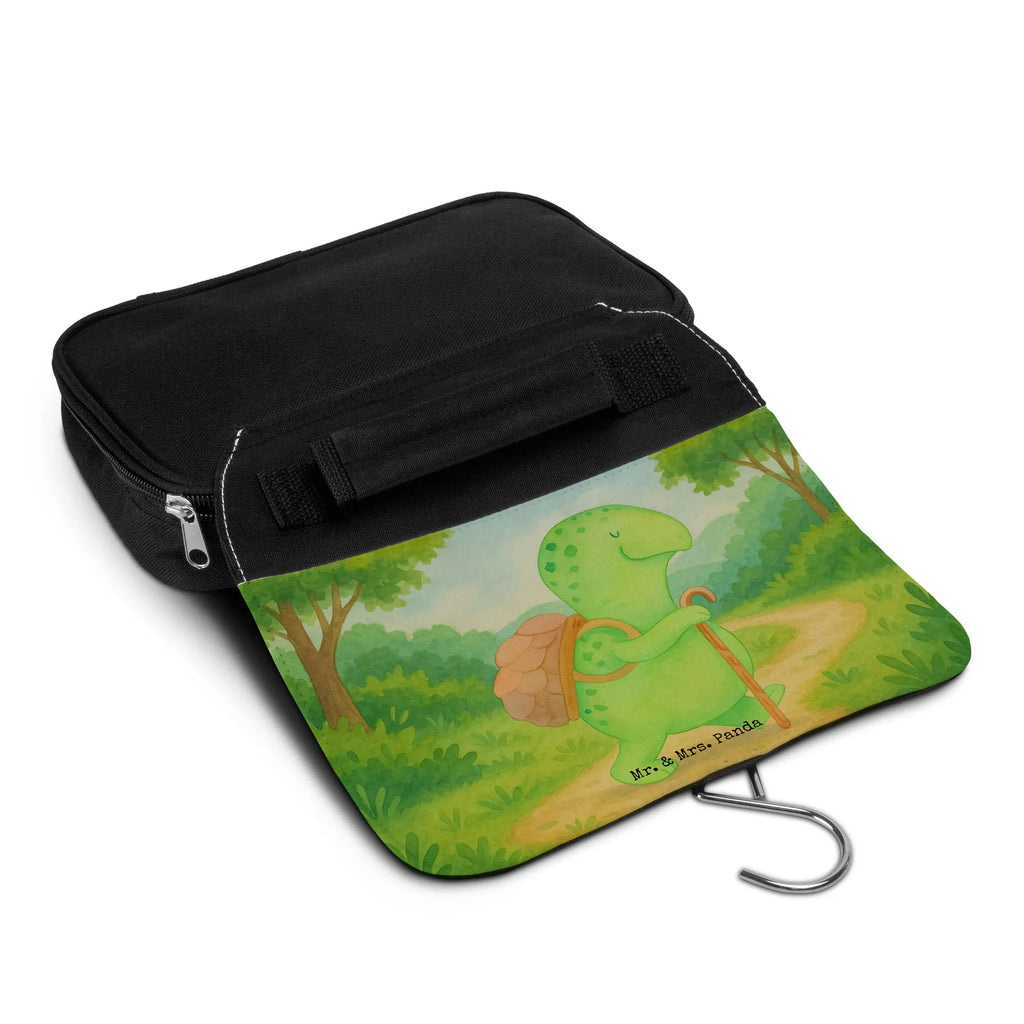 Kulturbeutel Schildkröte Wanderer Design Kulturbeutel Aus Leder, Kulturbeutel Mit Spiegel, Kulturbeutel Herren, Kulturbeutel Geschenkidee, Kulturbeutel Aus Baumwolle, Edler Kulturbeutel, Kulturbeutel Klein, Kulturbeutel Wasserdicht, Kulturbeutel Transparent, Kulturbeutel Mit Reißverschluss, Necessaire, Kulturbeutel Mit Fächern, Reisebeutel, Lustiger Kulturbeutel, Kulturbeutel, Kulturbeutel Handgepäck, Toilettentasche, Kulturbeutel Waschbar, Schlichter Kulturbeutel, Nachhaltiger Kulturbeutel, Moderner Kulturbeutel, Waschbeutel, Kulturbeutel Groß, Kulturbeutel Aus Kunststoff, Kulturbeutel Für Wochenende, Kulturbeutel für Herren, Kulturbeutel Aus Filz, Kulturbeutel Kompakt, Kulturbeutel Reise, Kulturbeutel Unisex, Kulturbeutel Organizer, Design Kulturbeutel, Kulturbeutel Für Businessreise, Kulturbeutel Aus Stoff, Kulturtasche, Kulturbeutel Mit Haken, Kulturbeutel Zum Aufhängen, Klassischer Kulturbeutel, Kulturbeutel Kinder, Kulturbeutel Für Urlaub, Kulturbeutel Flugzeug, Kulturbeutel Set, Kulturbeutel Damen, Kosmetiktasche, Umweltfreundlicher Kulturbeutel, Schildkröte, Motivationsspruch, Motivation, Schildkröten, Neuanfang, Motivationssprüche