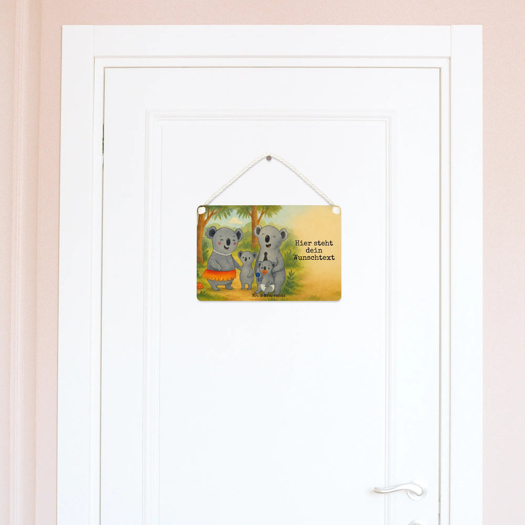 Personalisiertes Deko Schild Koala Familie Design Liebevoll Gestaltetes Deko Schild Mit Wunschtext, Dekoschild Personalisiert, Schild Zum Hinstellen Mit Text, Großes Deko Schild Personalisiert, Deko Schild Für Garten Mit Wunschtext, Schild Mit Individuellem Text, Rustikales Deko Schild Personalisiert, Deko Schild Für Wohnzimmer Mit Wunschtext, Deko Schild Mit Herz Und Text, Deko Schild Als Geschenk Personalisiert, Deko Schild Für Freunde Mit Namen, Deko Schild Mit Spruch, Deko Wandtafel Mit Namen, Geschenkidee Deko Schild Mit Text, Deko Schild Für Küche Personalisiert, Türschild Mit Namen, Deko Schild Mit Gravur, Vintage Deko Schild Mit Gravur, Schild Zum Aufstellen Mit Wunschtext, Landhausstil Schild Mit Namen, Deko Schild Mit Blumenmotiv Und Gravur, Spruchschild Mit Wunschtext, Kleines Deko Schild Mit Wunschtext, Schild Mit Botschaft, Wandschild Mit Text, Deko Schild Mit Wunschtext, Deko Schild Für Familie Mit Text, Deko Schild Für Flur Mit Gravur, Personalisiertes Deko Schild, Deko Schild Mit Namen, Shabby Chic Schild Mit Wunschtext, Holzschild Mit Wunschtext, Modernes Deko Schild Mit Text, Deko Schild Selbst Gestalten, Deko Schild Für Balkon Mit Namen, Lustiges Deko Schild Mit Wunschtext, Metallschild Personalisiert, Familie, Vatertag, Muttertag, Bruder, Schwester, Mama, Papa, Oma, Opa, Geschwister, Family, Familienleben, Koala, Kinder, Koalas