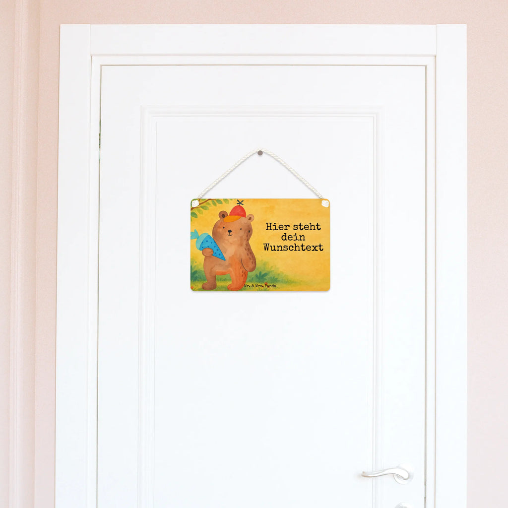 Personalisiertes Deko Schild Bär Schultüte Design Wandschild Mit Text, Liebevoll Gestaltetes Deko Schild Mit Wunschtext, Deko Schild Für Balkon Mit Namen, Personalisiertes Deko Schild, Modernes Deko Schild Mit Text, Lustiges Deko Schild Mit Wunschtext, Schild Zum Hinstellen Mit Text, Deko Wandtafel Mit Namen, Geschenkidee Deko Schild Mit Text, Landhausstil Schild Mit Namen, Deko Schild Selbst Gestalten, Deko Schild Für Flur Mit Gravur, Deko Schild Mit Wunschtext, Kleines Deko Schild Mit Wunschtext, Metallschild Personalisiert, Deko Schild Für Wohnzimmer Mit Wunschtext, Deko Schild Mit Blumenmotiv Und Gravur, Deko Schild Für Familie Mit Text, Schild Mit Individuellem Text, Holzschild Mit Wunschtext, Schild Mit Botschaft, Dekoschild Personalisiert, Vintage Deko Schild Mit Gravur, Deko Schild Mit Herz Und Text, Deko Schild Für Freunde Mit Namen, Deko Schild Für Garten Mit Wunschtext, Türschild Mit Namen, Shabby Chic Schild Mit Wunschtext, Deko Schild Für Küche Personalisiert, Spruchschild Mit Wunschtext, Deko Schild Mit Namen, Deko Schild Mit Gravur, Rustikales Deko Schild Personalisiert, Schild Zum Aufstellen Mit Wunschtext, Großes Deko Schild Personalisiert, Deko Schild Als Geschenk Personalisiert, Deko Schild Mit Spruch, Bär, Teddy, Teddybär, Schulbeginn, Grundschule, Schulanfang, Schultüte, Schule Geschenk, Erster Schultag Geschenk, Einschulung Geschenk, Bär Motiv