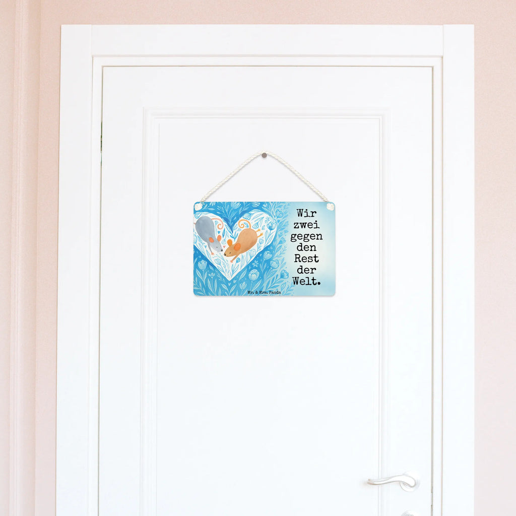 Deko Schild Mäuse Herz Design Dekoschild Klein, Deko Wandtafel, Deko schild Modern, Dekoschild Groß, Deko schild Mit Lebensweisheit, Türschild Mit Spruch, Deko schild Für Wohnzimmer, Wandschild, Shabby Chic Schild, Dekoschild, Deko Schild, Deko schild Für Küche, Wanddeko Schild, Dekoschild Aus Holz, Dekoschild Geschenk, Dekoschild Für Familie, Deko schild Mit Motiv, Schild Aus Metall, Lustiges Deko schild, Deko schild Mit Spruch, Dekos child Für Garten, Metallschild, Deko schild Für Balkon, Schild Zum Aufstellen, Holzschild, Spruchschild, Dekoschild Zum Aufhängen, Schild Aus Holz, Dekoschild Für Freunde, Dekoschild Handgemacht, Dekoschild Für Badezimmer, Deko schild Mit Herz, Deko schild Landhausstil, Dekoschild Für Flur, Schild Zum Hinstellen, Deko schild Mit Blumenmotiv, Deko schild Liebevoll Gestaltet, Türschild, Vintage Schild, Rustikales Deko schild, Liebe, Partner, Freund, Freundin, Ehemann, Ehefrau, Heiraten, Verlobung, Heiratsantrag, Liebesgeschenk, Jahrestag, Hocheitstag, Love, Lieblingsmensch, Mäuse, Geschenk für zwei, Hochzeit, Gemeinsamkeit, Maus, Liebesbotschaft, Liebesbeweis