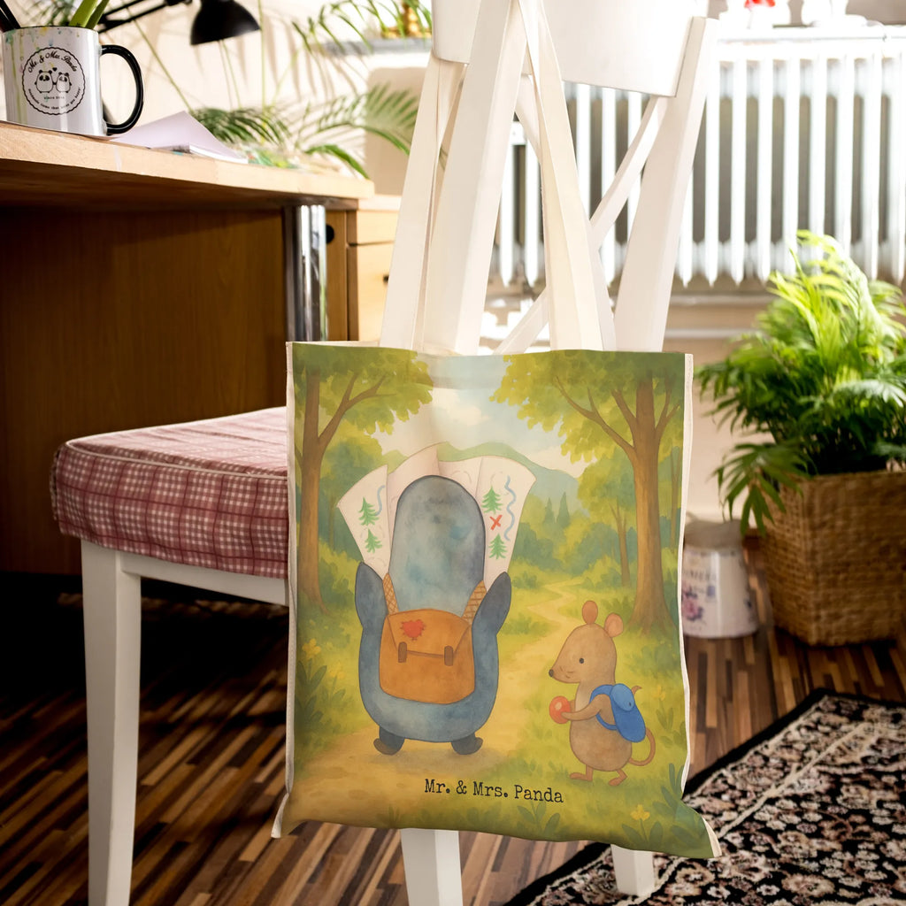 Einkaufstasche Pinguin & Maus Wanderer Design Tragetasche Design, Tragetasche Waschbar, Tragetasche Damen, Tragetasche Blanko, Tragetasche Bedruckt, Baumwolltasche, Tragetasche Herren, Bunte Tragetasche, Tragetasche Für Alltag, Tragetasche Umweltfreundlich, Tragetasche Robust, Tragetasche Ohne Plastik, Beutel Tasche, Jutetasche, Tragetasche Modern, Einkaufstasche, Tragetaschen, Tragetasche Vintage, Stofftaschen, Tragetasche Geschenkidee, Tragetasche Für Büro, Tragetasche Mit Henkel, Einkaufstaschen, Tragetasche Mit Spruch, Tragetasche Für Bücher, Faltbare Tragetasche, Stofftasche, Tragetasche Für Einkäufe, Leinentaschen, Lustige Tragetasche, Tragetasche Mit Motiv, Tragetasche Nachhaltig, Tragetasche, Baumwolltaschen, Tragetasche Handgemacht, Tragetasche Zum Umhängen, Jutetaschen, Kleine Tragetasche, Große Tragetasche, Tragetasche Kinder, Leinentasche, Tragetasche Wiederverwendbar, Tragetasche Für Schule, Pinguin, Abenteurer, Wanderlust, Roadtrip, Ausflug, Pinguine, wandern, Abenteuer