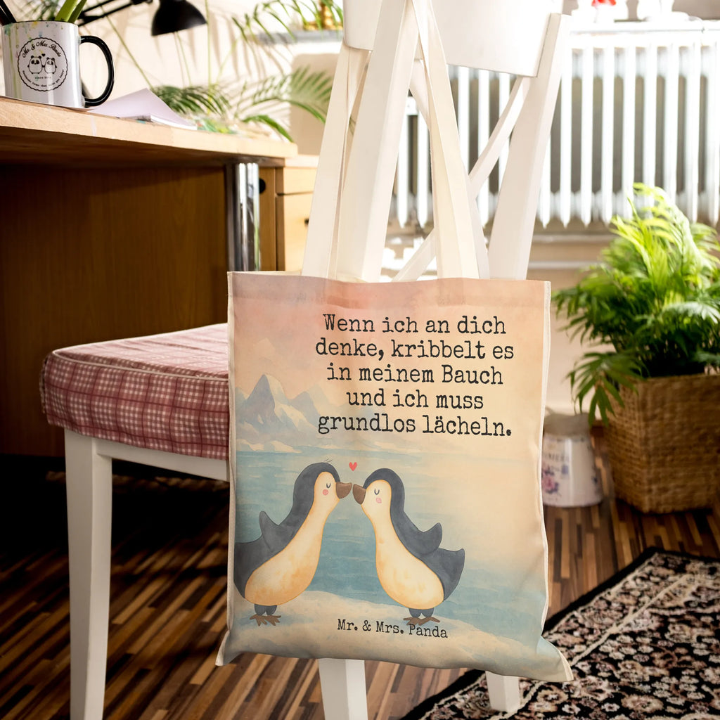 Einkaufstasche Pinguine Kuss Design Tragetasche Für Einkäufe, Faltbare Tragetasche, Tragetasche Für Büro, Jutetaschen, Leinentasche, Tragetasche Mit Spruch, Tragetasche Design, Leinentaschen, Tragetasche Herren, Tragetasche Geschenkidee, Tragetasche Vintage, Tragetasche Mit Motiv, Tragetasche Für Bücher, Jutetasche, Tragetasche Für Schule, Baumwolltasche, Tragetasche Bedruckt, Beutel Tasche, Große Tragetasche, Tragetasche Robust, Stofftaschen, Tragetasche Modern, Tragetasche Umweltfreundlich, Tragetasche Wiederverwendbar, Kleine Tragetasche, Tragetasche Handgemacht, Tragetasche, Tragetasche Nachhaltig, Tragetasche Kinder, Tragetasche Mit Henkel, Tragetasche Ohne Plastik, Tragetaschen, Einkaufstaschen, Tragetasche Waschbar, Tragetasche Blanko, Tragetasche Für Alltag, Bunte Tragetasche, Tragetasche Damen, Einkaufstasche, Lustige Tragetasche, Tragetasche Zum Umhängen, Baumwolltaschen, Stofftasche, Liebe, Partner, Freund, Freundin, Ehemann, Ehefrau, Heiraten, Verlobung, Heiratsantrag, Liebesgeschenk, Jahrestag, Hocheitstag, Geschenk für Frauen, Liebesbeweis, Geschenk für Freundin, für Männer, Mitbringsel, für Ehemann, Geschenk für Partner, Hochzeitstag, Valentinstag