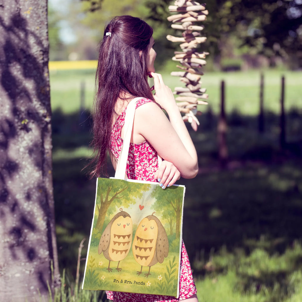 Einkaufstasche Eulen Liebe Design Tragetasche, Tragetasche Blanko, Jutetasche, Tragetasche Für Alltag, Faltbare Tragetasche, Tragetasche Herren, Tragetasche Bedruckt, Tragetasche Kinder, Stofftaschen, Tragetasche Geschenkidee, Tragetasche Zum Umhängen, Tragetasche Mit Spruch, Tragetasche Für Büro, Kleine Tragetasche, Tragetasche Für Schule, Tragetasche Handgemacht, Tragetasche Nachhaltig, Tragetasche Umweltfreundlich, Tragetasche Damen, Tragetasche Robust, Tragetasche Modern, Tragetasche Ohne Plastik, Einkaufstaschen, Tragetasche Waschbar, Leinentasche, Jutetaschen, Leinentaschen, Tragetasche Vintage, Große Tragetasche, Lustige Tragetasche, Tragetasche Mit Henkel, Tragetasche Design, Tragetasche Für Einkäufe, Stofftasche, Bunte Tragetasche, Beutel Tasche, Baumwolltaschen, Tragetasche Mit Motiv, Tragetaschen, Tragetasche Wiederverwendbar, Baumwolltasche, Einkaufstasche, Tragetasche Für Bücher, Eule, Liebe Spruch, Liebe, Freundin Geschenk, Wortspiel lustig, Hochzeit Spruch, Owl, Freund, Eule Deko, All you need is love