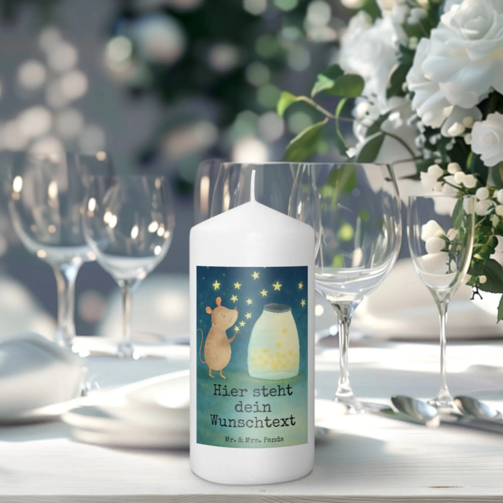 Personalisierte Kerze Maus Sterne Design Metall-Kerze Mit Namensgravur, Fair-Trade-Kerze Mit Namensgravur, Laternenkerze Mit Namensdruck, Duftkerze Mit Namen, Kerze Für Geburtstag Mit Wunschname, Adventskerze Mit Wunschname, Teelicht Mit Namensdruck, Osterkerze Mit Namen, Handgemachte Kerze Mit Wunschname, Blockkerze Mit Namensdruck, Tafelkerze Mit Wunschname, Weihnachtskerze Mit Namensgravur, Holz-Kerze Mit Namen, Gedenkkerze Mit Namen, Sojawachskerze Mit Namensdruck, Tischkerze Mit Namensdruck, Trauerkerze Mit Namen, Stabkerze Mit Gravur, Personalisierte Kerze, Firmungskerze Mit Wunschname, Kerze Für Hochzeit Mit Namensgravur, Bienenwachskerze Mit Wunschname, Glas-Kerze Mit Wunschname, Kerze Mit Namen, Kerzen-Set Mit Namensgravur, Kommunionkerze Mit Namen, Schwimmkerze Mit Namen, Handgegossene Kerze Mit Namen, Outdoor-Kerze Mit Namensgravur, Taufekerze Mit Namensgravur, Gastgeschenk Kerze Mit Namen, Stearinkerze Mit Gravur, Andachtskerze Mit Namensgravur, Kerze Mit Spruch Und Namen, Votivkerze Mit Wunschname, Bio-Kerze Mit Wunschname, Gartenkerze Mit Namen, Grabkerze Mit Namensgravur, Streukerze Mit Namensdruck, Stumpenkerze Mit Namensgravur, Kerze Mit Prägung Und Wunschname, LED-Kerze Mit Wunschname, Tiermotive, Gute Laune, lustige Sprüche, Tiere, Kindergeburtstag, Hoffnung, Wunsch, Taufgeschenk, Geburt, Geburtstag, Träume, Kind, Sterne, Schwangerschaft, Maus, erstes Kind, Taufe