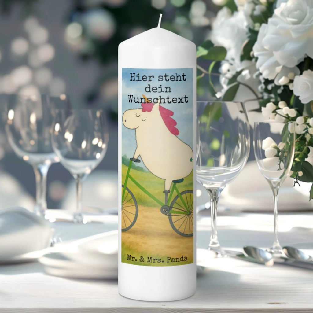 Personalisierte Kerze Einhorn Radfahrer Design Duftkerze Mit Namen, Metall-Kerze Mit Namensgravur, Outdoor-Kerze Mit Namensgravur, Kerze Mit Prägung Und Wunschname, Kerze Für Hochzeit Mit Namensgravur, Kerze Für Geburtstag Mit Wunschname, Osterkerze Mit Namen, Votivkerze Mit Wunschname, Kerze Mit Spruch Und Namen, Personalisierte Kerze, Kommunionkerze Mit Namen, Bio-Kerze Mit Wunschname, Gartenkerze Mit Namen, Stearinkerze Mit Gravur, Gastgeschenk Kerze Mit Namen, Kerze Mit Namen, Gedenkkerze Mit Namen, Teelicht Mit Namensdruck, Adventskerze Mit Wunschname, Kerzen-Set Mit Namensgravur, Firmungskerze Mit Wunschname, Tischkerze Mit Namensdruck, Holz-Kerze Mit Namen, Sojawachskerze Mit Namensdruck, Handgegossene Kerze Mit Namen, LED-Kerze Mit Wunschname, Stabkerze Mit Gravur, Handgemachte Kerze Mit Wunschname, Andachtskerze Mit Namensgravur, Schwimmkerze Mit Namen, Trauerkerze Mit Namen, Glas-Kerze Mit Wunschname, Taufekerze Mit Namensgravur, Streukerze Mit Namensdruck, Grabkerze Mit Namensgravur, Stumpenkerze Mit Namensgravur, Weihnachtskerze Mit Namensgravur, Bienenwachskerze Mit Wunschname, Blockkerze Mit Namensdruck, Laternenkerze Mit Namensdruck, Tafelkerze Mit Wunschname, Fair-Trade-Kerze Mit Namensgravur, Einhorn, Einhörner, Einhorn Deko, Unicorn, Liebeskummer, Konfetti, Kummer, Rad, Bike, Luxusproblem, Radfahren, Radfahrer, Feenstaub