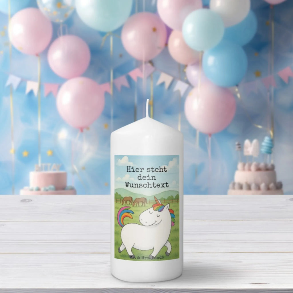 Personalisierte Kerze Einhorn Stolzieren Design Gastgeschenk Kerze Mit Namen, Adventskerze Mit Wunschname, Handgemachte Kerze Mit Wunschname, Personalisierte Kerze, Tischkerze Mit Namensdruck, Kerze Für Geburtstag Mit Wunschname, Grabkerze Mit Namensgravur, Weihnachtskerze Mit Namensgravur, Handgegossene Kerze Mit Namen, Taufekerze Mit Namensgravur, Outdoor-Kerze Mit Namensgravur, Bienenwachskerze Mit Wunschname, Glas-Kerze Mit Wunschname, Schwimmkerze Mit Namen, Firmungskerze Mit Wunschname, Trauerkerze Mit Namen, Duftkerze Mit Namen, Votivkerze Mit Wunschname, Kerzen-Set Mit Namensgravur, Laternenkerze Mit Namensdruck, Holz-Kerze Mit Namen, Andachtskerze Mit Namensgravur, Kerze Mit Spruch Und Namen, Sojawachskerze Mit Namensdruck, Teelicht Mit Namensdruck, Stearinkerze Mit Gravur, Tafelkerze Mit Wunschname, Gartenkerze Mit Namen, Stumpenkerze Mit Namensgravur, Kerze Mit Namen, Stabkerze Mit Gravur, Kerze Mit Prägung Und Wunschname, Gedenkkerze Mit Namen, Kerze Für Hochzeit Mit Namensgravur, Osterkerze Mit Namen, Metall-Kerze Mit Namensgravur, Kommunionkerze Mit Namen, LED-Kerze Mit Wunschname, Blockkerze Mit Namensdruck, Streukerze Mit Namensdruck, Bio-Kerze Mit Wunschname, Fair-Trade-Kerze Mit Namensgravur, Einhorn, Einhörner, Einhorn Deko, Unicorn, stolz, anders, Reiten, Reiter, Freundin, bunt, Geschenk, Pferd