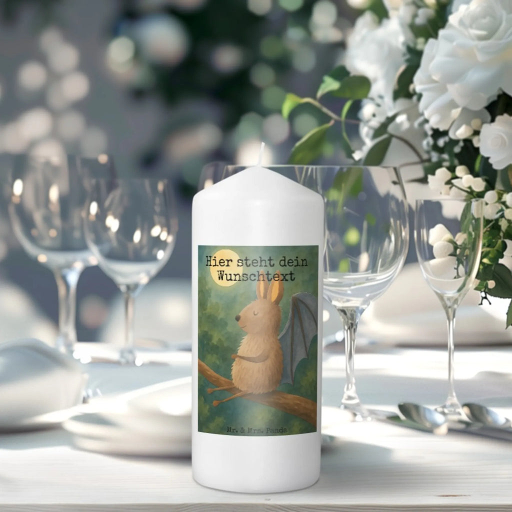 Personalisierte Kerze Fledermaus Sitzen Design Votivkerze Mit Wunschname, Teelicht Mit Namensdruck, Outdoor-Kerze Mit Namensgravur, Gastgeschenk Kerze Mit Namen, Stearinkerze Mit Gravur, Tischkerze Mit Namensdruck, Trauerkerze Mit Namen, Osterkerze Mit Namen, Tafelkerze Mit Wunschname, Kerze Für Hochzeit Mit Namensgravur, Stumpenkerze Mit Namensgravur, Kerze Mit Spruch Und Namen, Andachtskerze Mit Namensgravur, Kerzen-Set Mit Namensgravur, Kerze Mit Namen, Grabkerze Mit Namensgravur, LED-Kerze Mit Wunschname, Weihnachtskerze Mit Namensgravur, Fair-Trade-Kerze Mit Namensgravur, Duftkerze Mit Namen, Gedenkkerze Mit Namen, Laternenkerze Mit Namensdruck, Personalisierte Kerze, Kerze Für Geburtstag Mit Wunschname, Taufekerze Mit Namensgravur, Holz-Kerze Mit Namen, Schwimmkerze Mit Namen, Kerze Mit Prägung Und Wunschname, Adventskerze Mit Wunschname, Kommunionkerze Mit Namen, Bio-Kerze Mit Wunschname, Glas-Kerze Mit Wunschname, Sojawachskerze Mit Namensdruck, Blockkerze Mit Namensdruck, Handgegossene Kerze Mit Namen, Bienenwachskerze Mit Wunschname, Handgemachte Kerze Mit Wunschname, Firmungskerze Mit Wunschname, Metall-Kerze Mit Namensgravur, Stabkerze Mit Gravur, Streukerze Mit Namensdruck, Gartenkerze Mit Namen, Tiermotive, Gute Laune, lustige Sprüche, Tiere, entspannen, Fledermaus, Motivation, Fledermäuse