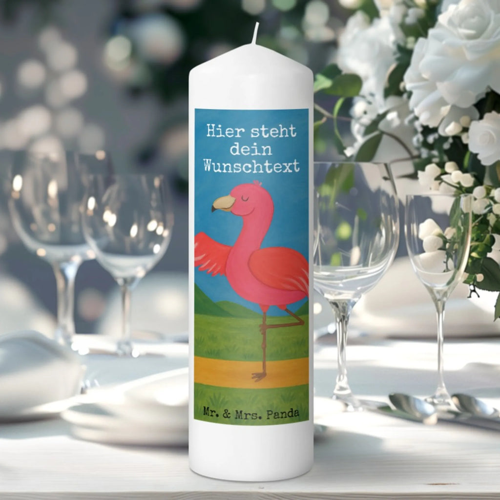 Personalisierte Kerze Flamingo Yoga Design Stearinkerze Mit Gravur, Tafelkerze Mit Wunschname, Schwimmkerze Mit Namen, Handgemachte Kerze Mit Wunschname, Bio-Kerze Mit Wunschname, Kerze Für Hochzeit Mit Namensgravur, Fair-Trade-Kerze Mit Namensgravur, Kerze Mit Prägung Und Wunschname, Tischkerze Mit Namensdruck, Bienenwachskerze Mit Wunschname, Osterkerze Mit Namen, Sojawachskerze Mit Namensdruck, Holz-Kerze Mit Namen, Laternenkerze Mit Namensdruck, Teelicht Mit Namensdruck, Stabkerze Mit Gravur, Outdoor-Kerze Mit Namensgravur, Kerzen-Set Mit Namensgravur, Trauerkerze Mit Namen, Kerze Für Geburtstag Mit Wunschname, Stumpenkerze Mit Namensgravur, Kerze Mit Namen, Gartenkerze Mit Namen, Kommunionkerze Mit Namen, Grabkerze Mit Namensgravur, Duftkerze Mit Namen, Taufekerze Mit Namensgravur, Gastgeschenk Kerze Mit Namen, Blockkerze Mit Namensdruck, LED-Kerze Mit Wunschname, Handgegossene Kerze Mit Namen, Metall-Kerze Mit Namensgravur, Gedenkkerze Mit Namen, Personalisierte Kerze, Firmungskerze Mit Wunschname, Kerze Mit Spruch Und Namen, Votivkerze Mit Wunschname, Streukerze Mit Namensdruck, Adventskerze Mit Wunschname, Glas-Kerze Mit Wunschname, Weihnachtskerze Mit Namensgravur, Andachtskerze Mit Namensgravur, Flamingo, Ärger, Achtsamkeit, Yoga, Tiefenentspannung, Aufregen, Yoga-Übung, Namaste, Entspannung, Vogel