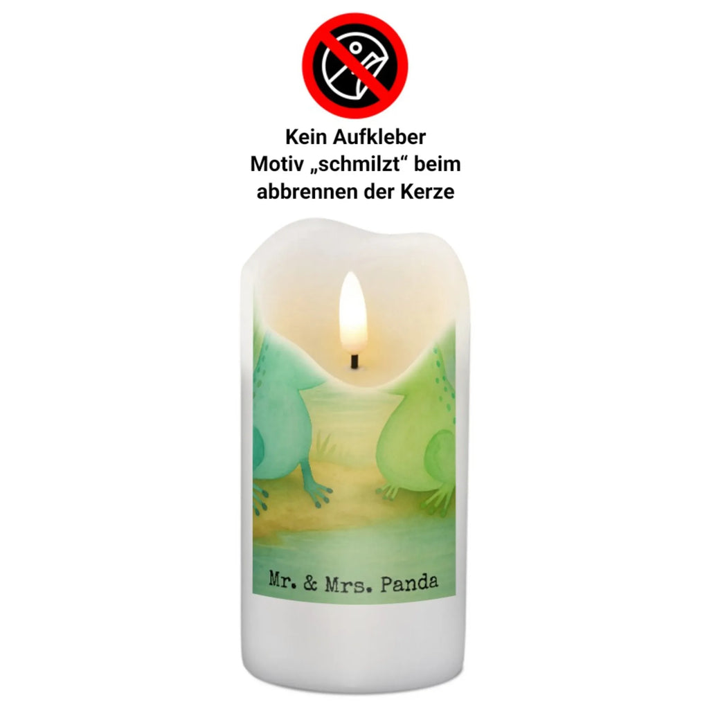 Personalisierte Kerze Frosch Liebe Design Votivkerze Mit Wunschname, Laternenkerze Mit Namensdruck, Kerze Mit Spruch Und Namen, Gedenkkerze Mit Namen, Blockkerze Mit Namensdruck, Tischkerze Mit Namensdruck, Duftkerze Mit Namen, Streukerze Mit Namensdruck, Handgegossene Kerze Mit Namen, Bienenwachskerze Mit Wunschname, Grabkerze Mit Namensgravur, Adventskerze Mit Wunschname, Bio-Kerze Mit Wunschname, Fair-Trade-Kerze Mit Namensgravur, Metall-Kerze Mit Namensgravur, Stearinkerze Mit Gravur, Glas-Kerze Mit Wunschname, Weihnachtskerze Mit Namensgravur, Outdoor-Kerze Mit Namensgravur, Holz-Kerze Mit Namen, Stumpenkerze Mit Namensgravur, Kommunionkerze Mit Namen, Andachtskerze Mit Namensgravur, Sojawachskerze Mit Namensdruck, Personalisierte Kerze, Gastgeschenk Kerze Mit Namen, Kerze Mit Namen, Kerze Für Hochzeit Mit Namensgravur, Handgemachte Kerze Mit Wunschname, Osterkerze Mit Namen, Gartenkerze Mit Namen, Taufekerze Mit Namensgravur, Teelicht Mit Namensdruck, Kerze Für Geburtstag Mit Wunschname, Kerze Mit Prägung Und Wunschname, LED-Kerze Mit Wunschname, Trauerkerze Mit Namen, Firmungskerze Mit Wunschname, Schwimmkerze Mit Namen, Stabkerze Mit Gravur, Tafelkerze Mit Wunschname, Kerzen-Set Mit Namensgravur, Liebe, Partner, Freund, Freundin, Ehemann, Ehefrau, Heiraten, Verlobung, Heiratsantrag, Liebesgeschenk, Jahrestag, Hocheitstag, Geschenk Freundin, Frosch, Verliebt, Hochzeitstag, Verlobt, Liebesbeweis, Geschenk Freund, Geschenk Hochzeit, Verheiratet, Frösche, Froschkönig, Fröschchen