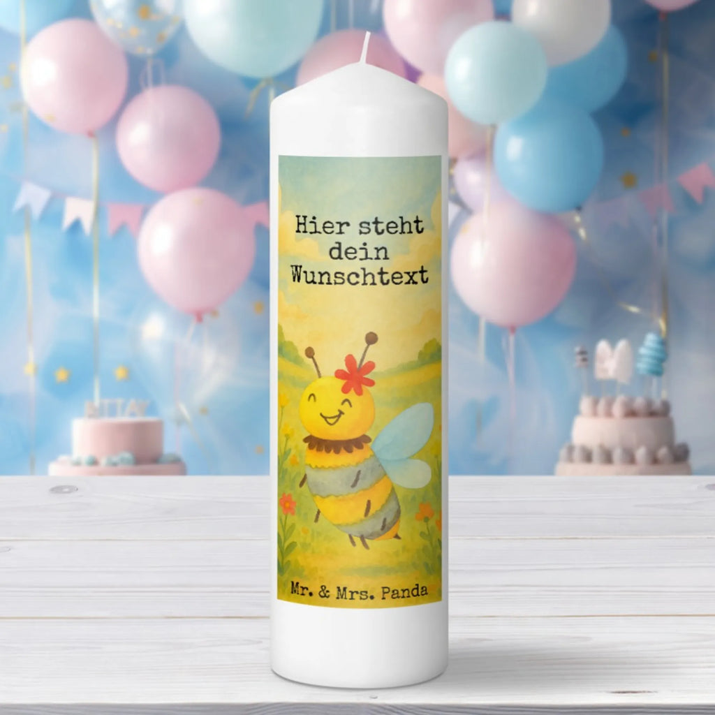 Personalisierte Kerze Biene Blume Design Handgemachte Kerze Mit Wunschname, Kerze Mit Namen, Fair-Trade-Kerze Mit Namensgravur, Sojawachskerze Mit Namensdruck, Metall-Kerze Mit Namensgravur, Weihnachtskerze Mit Namensgravur, Kommunionkerze Mit Namen, Taufekerze Mit Namensgravur, Schwimmkerze Mit Namen, Bio-Kerze Mit Wunschname, LED-Kerze Mit Wunschname, Andachtskerze Mit Namensgravur, Handgegossene Kerze Mit Namen, Gastgeschenk Kerze Mit Namen, Adventskerze Mit Wunschname, Outdoor-Kerze Mit Namensgravur, Gedenkkerze Mit Namen, Firmungskerze Mit Wunschname, Bienenwachskerze Mit Wunschname, Osterkerze Mit Namen, Kerze Mit Spruch Und Namen, Personalisierte Kerze, Duftkerze Mit Namen, Kerze Mit Prägung Und Wunschname, Blockkerze Mit Namensdruck, Grabkerze Mit Namensgravur, Glas-Kerze Mit Wunschname, Tafelkerze Mit Wunschname, Teelicht Mit Namensdruck, Tischkerze Mit Namensdruck, Stumpenkerze Mit Namensgravur, Gartenkerze Mit Namen, Votivkerze Mit Wunschname, Laternenkerze Mit Namensdruck, Trauerkerze Mit Namen, Kerze Für Hochzeit Mit Namensgravur, Streukerze Mit Namensdruck, Holz-Kerze Mit Namen, Stabkerze Mit Gravur, Kerze Für Geburtstag Mit Wunschname, Kerzen-Set Mit Namensgravur, Stearinkerze Mit Gravur, Biene, Wespe, Hummel