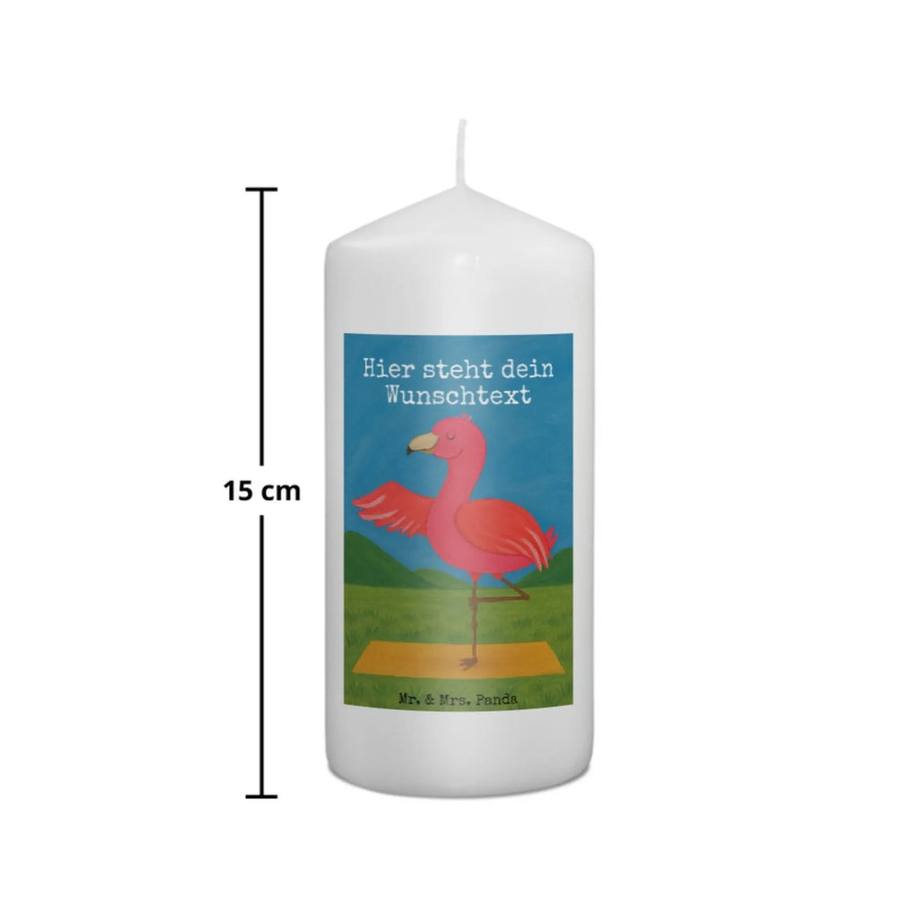 Personalisierte Kerze Flamingo Yoga Design Stearinkerze Mit Gravur, Tafelkerze Mit Wunschname, Schwimmkerze Mit Namen, Handgemachte Kerze Mit Wunschname, Bio-Kerze Mit Wunschname, Kerze Für Hochzeit Mit Namensgravur, Fair-Trade-Kerze Mit Namensgravur, Kerze Mit Prägung Und Wunschname, Tischkerze Mit Namensdruck, Bienenwachskerze Mit Wunschname, Osterkerze Mit Namen, Sojawachskerze Mit Namensdruck, Holz-Kerze Mit Namen, Laternenkerze Mit Namensdruck, Teelicht Mit Namensdruck, Stabkerze Mit Gravur, Outdoor-Kerze Mit Namensgravur, Kerzen-Set Mit Namensgravur, Trauerkerze Mit Namen, Kerze Für Geburtstag Mit Wunschname, Stumpenkerze Mit Namensgravur, Kerze Mit Namen, Gartenkerze Mit Namen, Kommunionkerze Mit Namen, Grabkerze Mit Namensgravur, Duftkerze Mit Namen, Taufekerze Mit Namensgravur, Gastgeschenk Kerze Mit Namen, Blockkerze Mit Namensdruck, LED-Kerze Mit Wunschname, Handgegossene Kerze Mit Namen, Metall-Kerze Mit Namensgravur, Gedenkkerze Mit Namen, Personalisierte Kerze, Firmungskerze Mit Wunschname, Kerze Mit Spruch Und Namen, Votivkerze Mit Wunschname, Streukerze Mit Namensdruck, Adventskerze Mit Wunschname, Glas-Kerze Mit Wunschname, Weihnachtskerze Mit Namensgravur, Andachtskerze Mit Namensgravur, Flamingo, Ärger, Achtsamkeit, Yoga, Tiefenentspannung, Aufregen, Yoga-Übung, Namaste, Entspannung, Vogel