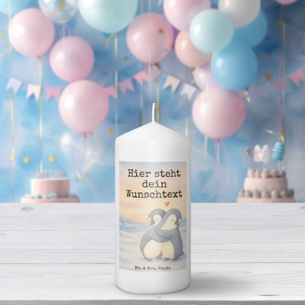 Personalisierte Kerze Pinguine Kuscheln Design Handgemachte Kerze Mit Wunschname, LED-Kerze Mit Wunschname, Adventskerze Mit Wunschname, Kerze Mit Namen, Osterkerze Mit Namen, Gedenkkerze Mit Namen, Stabkerze Mit Gravur, Streukerze Mit Namensdruck, Bienenwachskerze Mit Wunschname, Gartenkerze Mit Namen, Andachtskerze Mit Namensgravur, Kerzen-Set Mit Namensgravur, Firmungskerze Mit Wunschname, Handgegossene Kerze Mit Namen, Fair-Trade-Kerze Mit Namensgravur, Tafelkerze Mit Wunschname, Weihnachtskerze Mit Namensgravur, Bio-Kerze Mit Wunschname, Taufekerze Mit Namensgravur, Glas-Kerze Mit Wunschname, Stearinkerze Mit Gravur, Tischkerze Mit Namensdruck, Grabkerze Mit Namensgravur, Kerze Für Hochzeit Mit Namensgravur, Teelicht Mit Namensdruck, Laternenkerze Mit Namensdruck, Holz-Kerze Mit Namen, Stumpenkerze Mit Namensgravur, Metall-Kerze Mit Namensgravur, Sojawachskerze Mit Namensdruck, Kerze Mit Spruch Und Namen, Kerze Mit Prägung Und Wunschname, Blockkerze Mit Namensdruck, Personalisierte Kerze, Kerze Für Geburtstag Mit Wunschname, Duftkerze Mit Namen, Kommunionkerze Mit Namen, Votivkerze Mit Wunschname, Gastgeschenk Kerze Mit Namen, Outdoor-Kerze Mit Namensgravur, Trauerkerze Mit Namen, Schwimmkerze Mit Namen, Liebe, Partner, Freund, Freundin, Ehemann, Ehefrau, Heiraten, Verlobung, Heiratsantrag, Liebesgeschenk, Jahrestag, Hocheitstag, für Männer, Mitbringsel, Liebesbeweis, Valentinstag, Geschenk für Freundin, Geschenk für Frauen, Geschenk für Partner, für Ehemann, Hochzeitstag